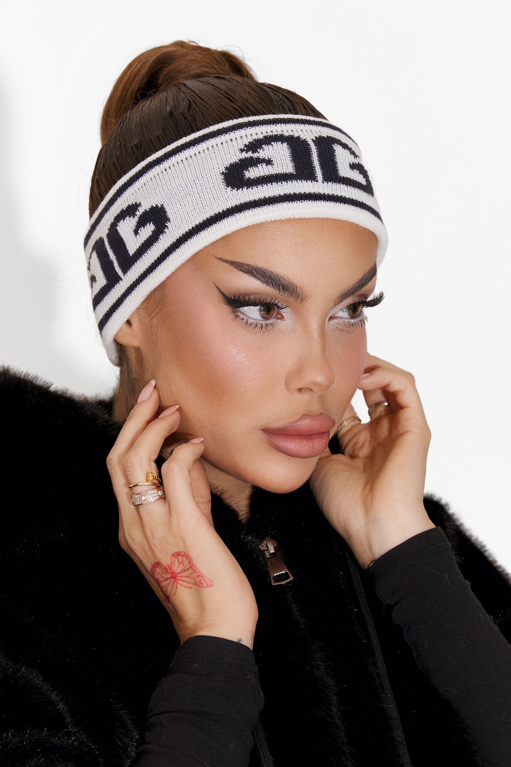 Дамска кежуал лента за глава в бяло и тъмносиньо Kasra Bogas