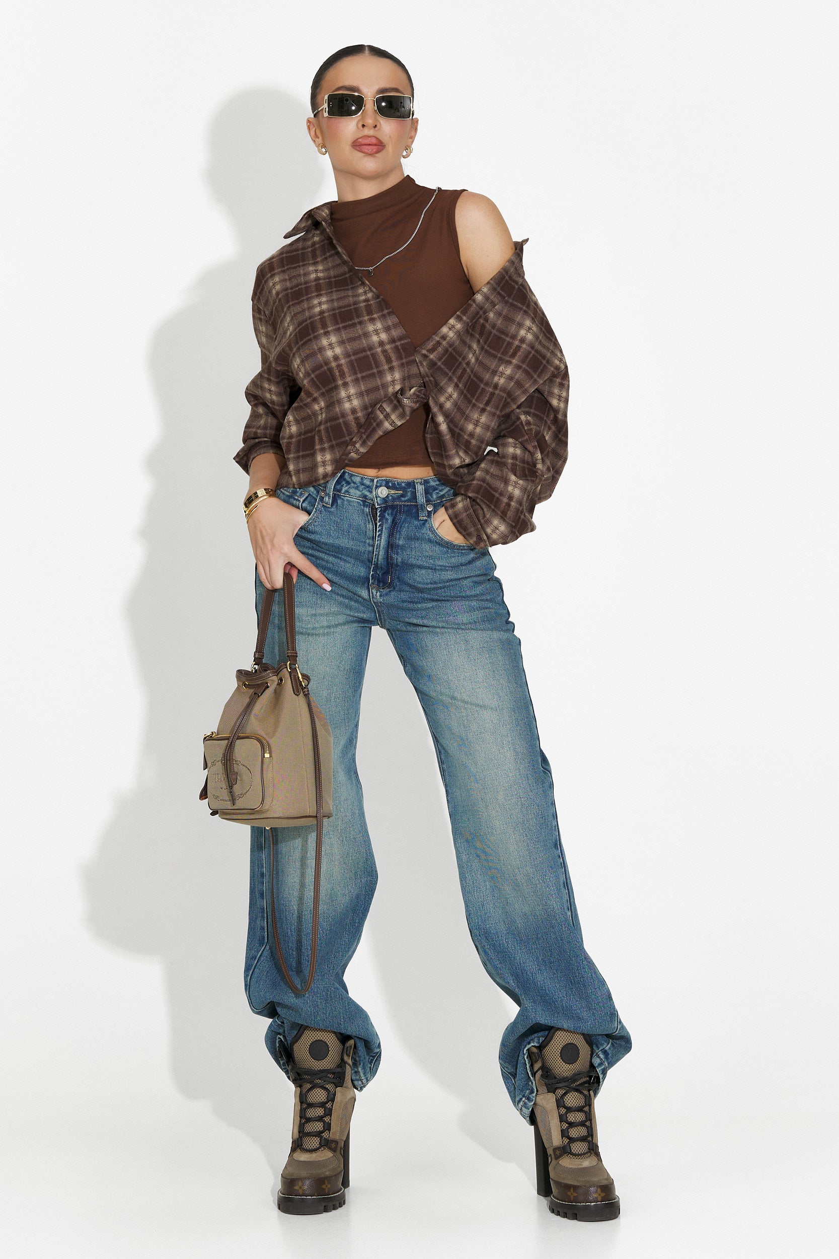 Сини дамски дънки Veyra Bogas в ежедневен стил