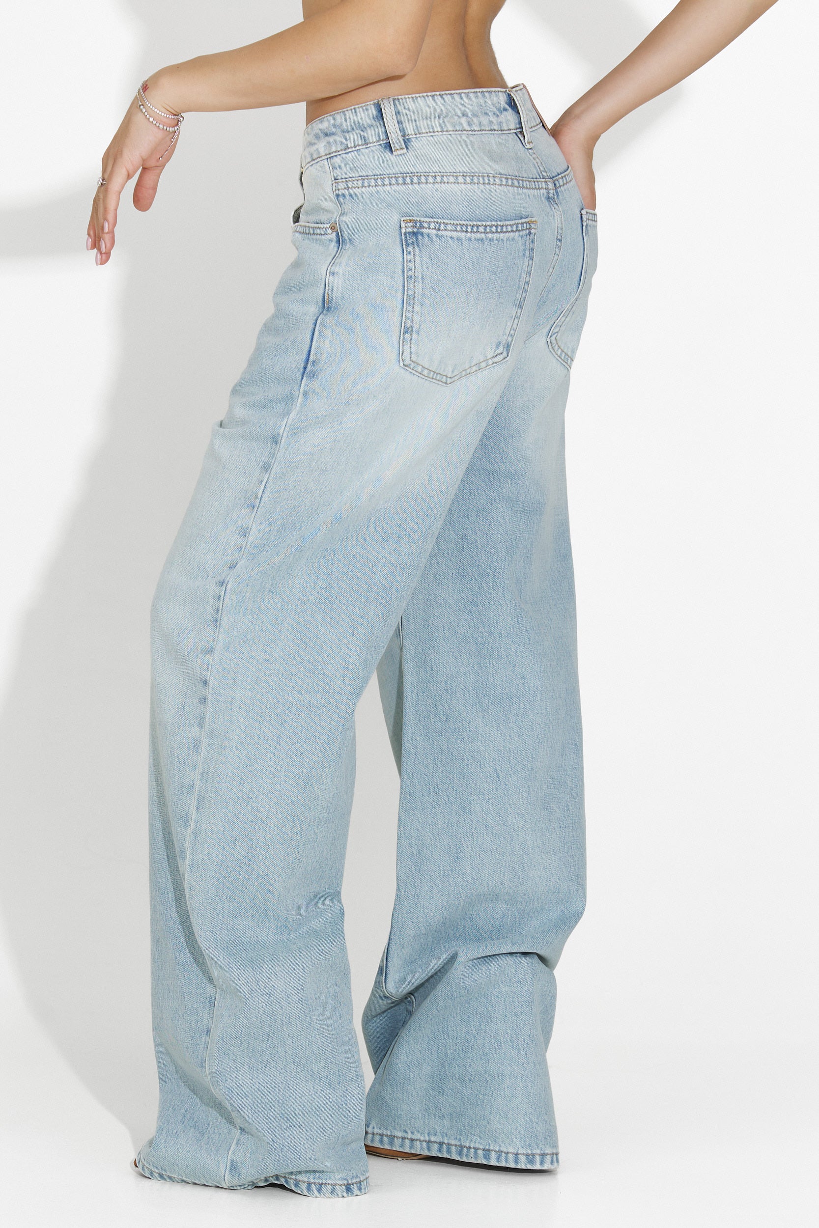 Дамски кежуал дънки в синьо Aurenza Bogas