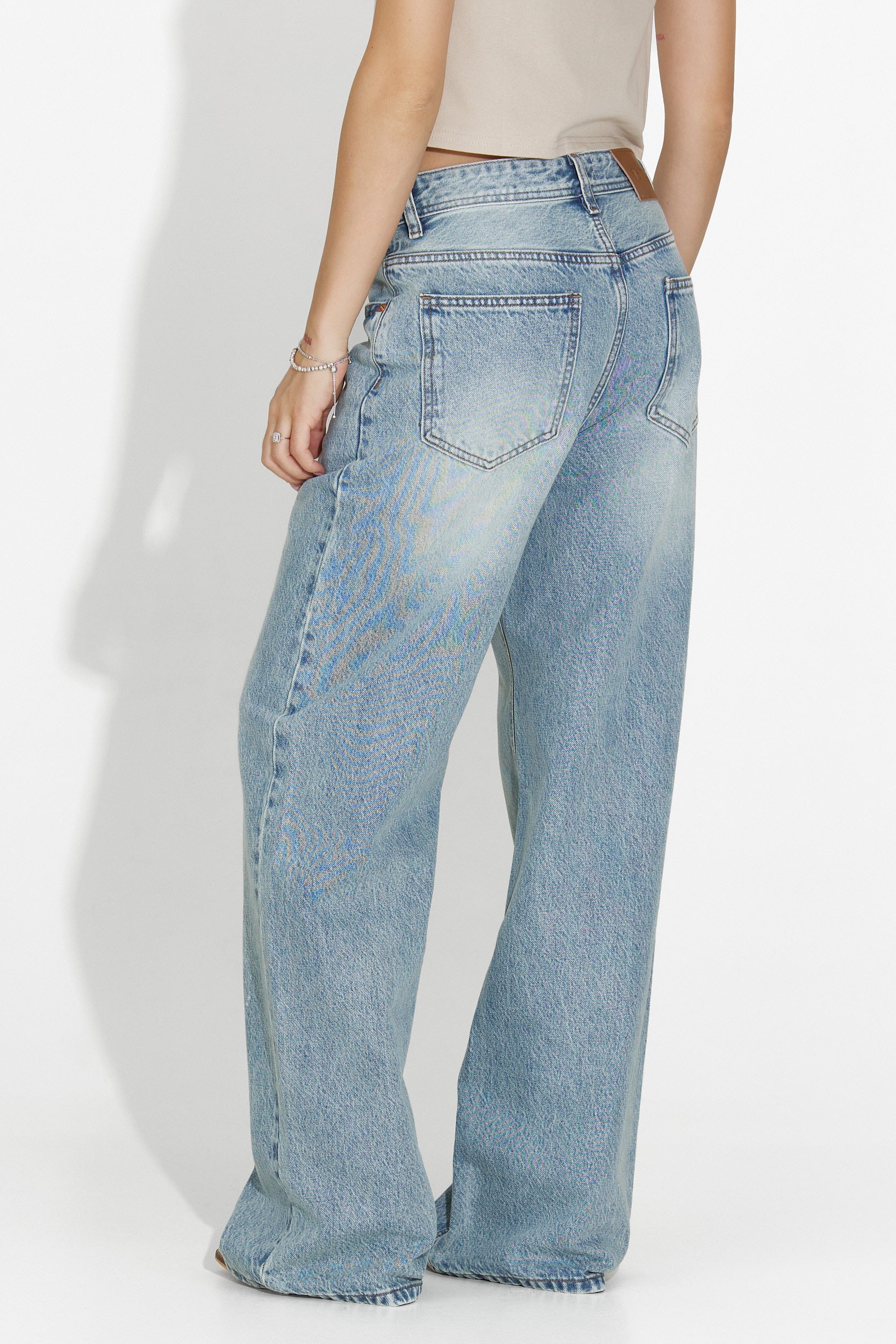 Дамски кежуал дънки в синьо Luma Bogas