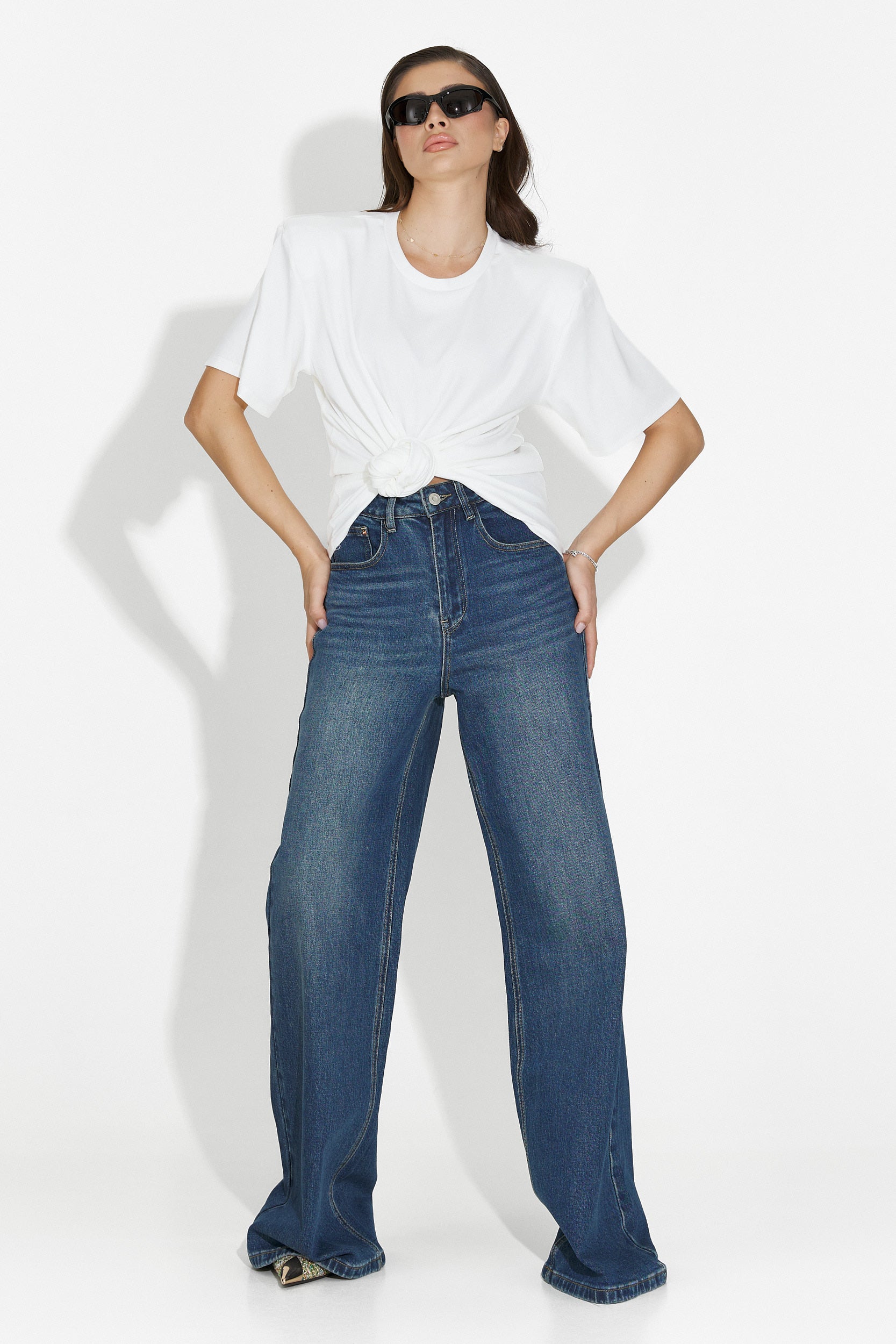 Дамски кежуал дънки в тъмносиньо от Liorena Bogas