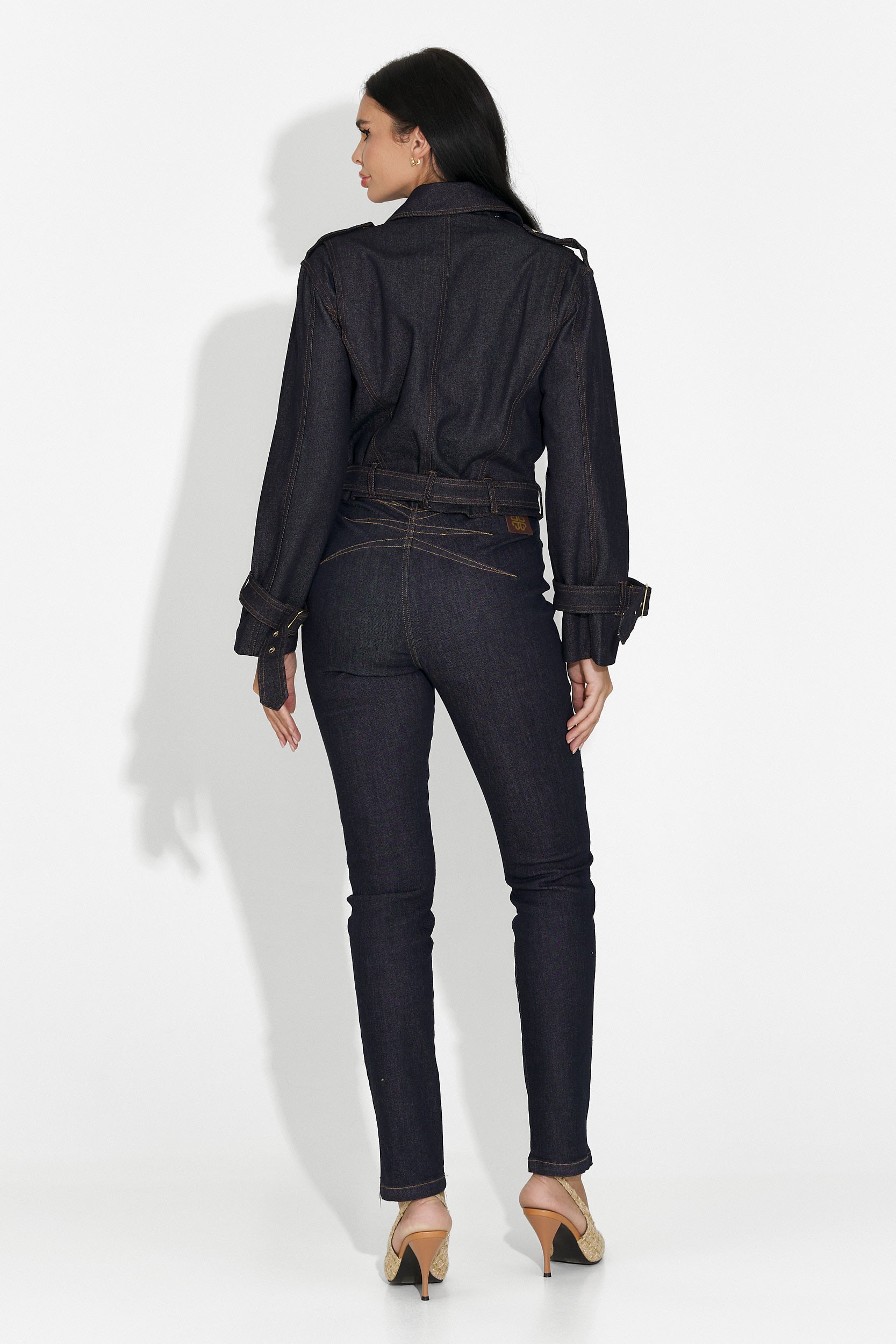 Дамски кежуал дънки в тъмносиньо от Sirina Bogas