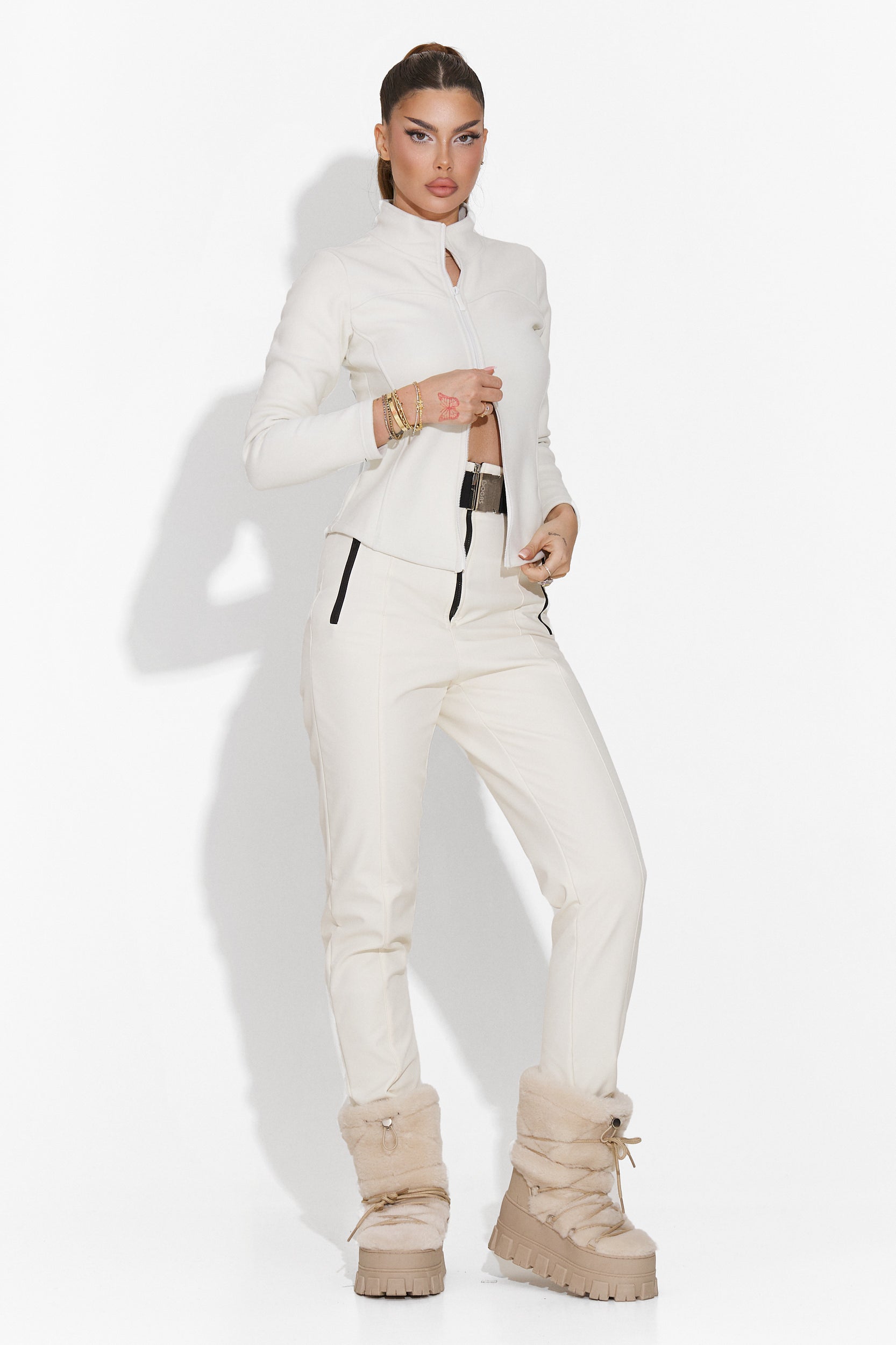 Дамска спортна блуза в бяло Petronila Bogas