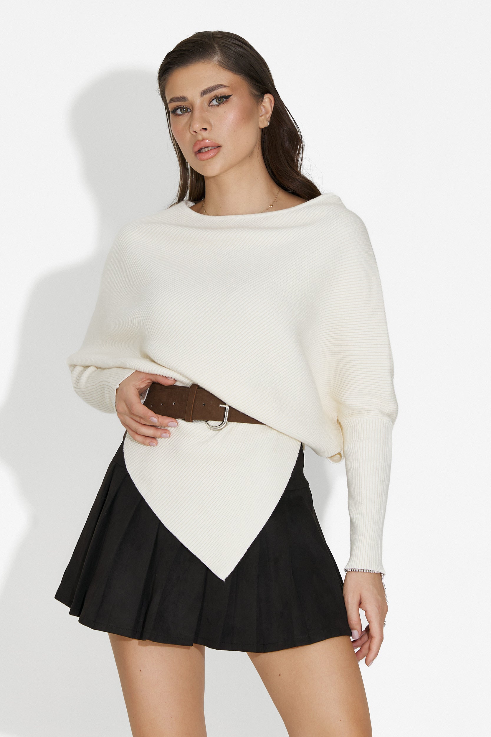 Дамска кежуал блуза в бежово от Vedala Bogas