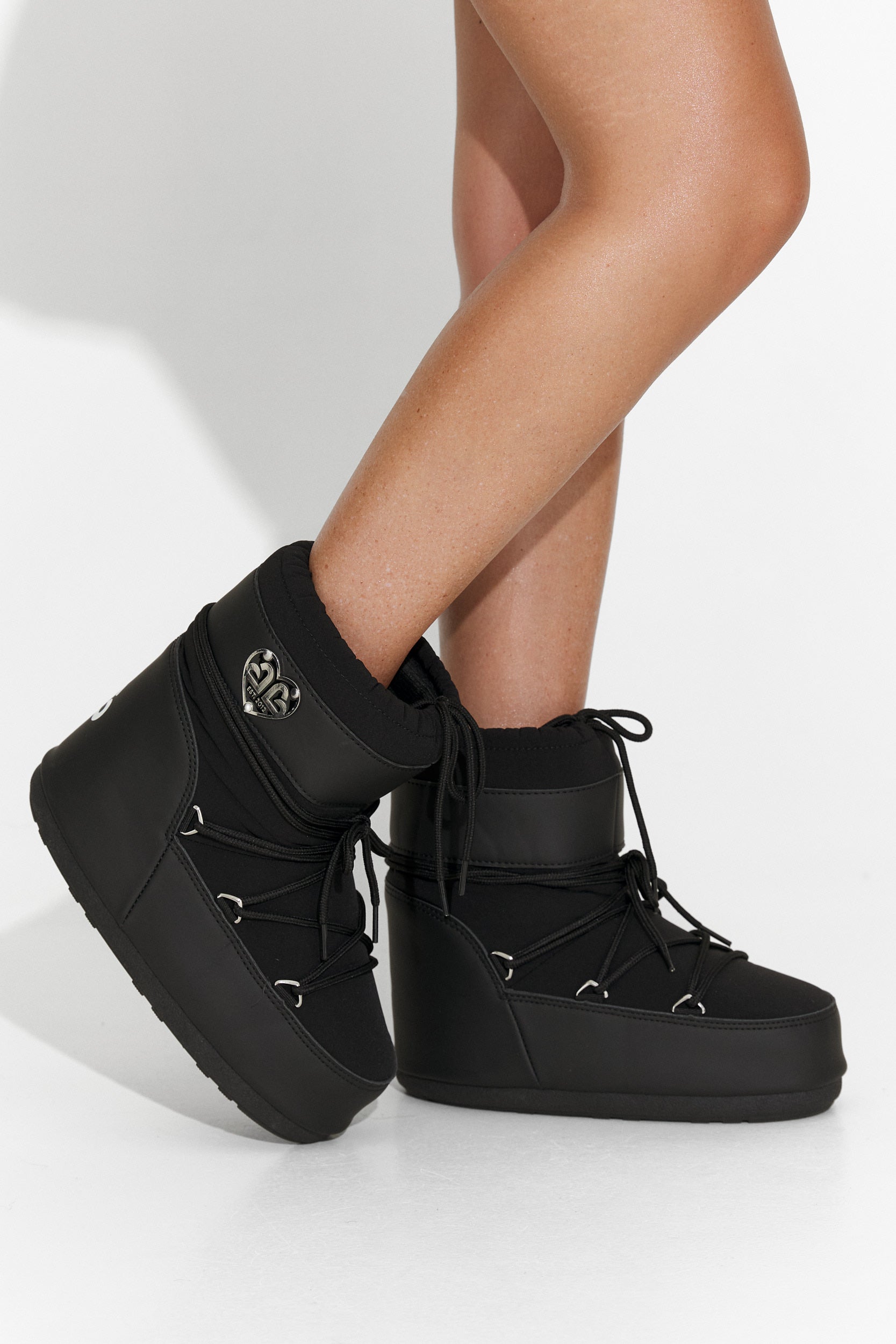 Дамски ботуши черни Sameria Bogas