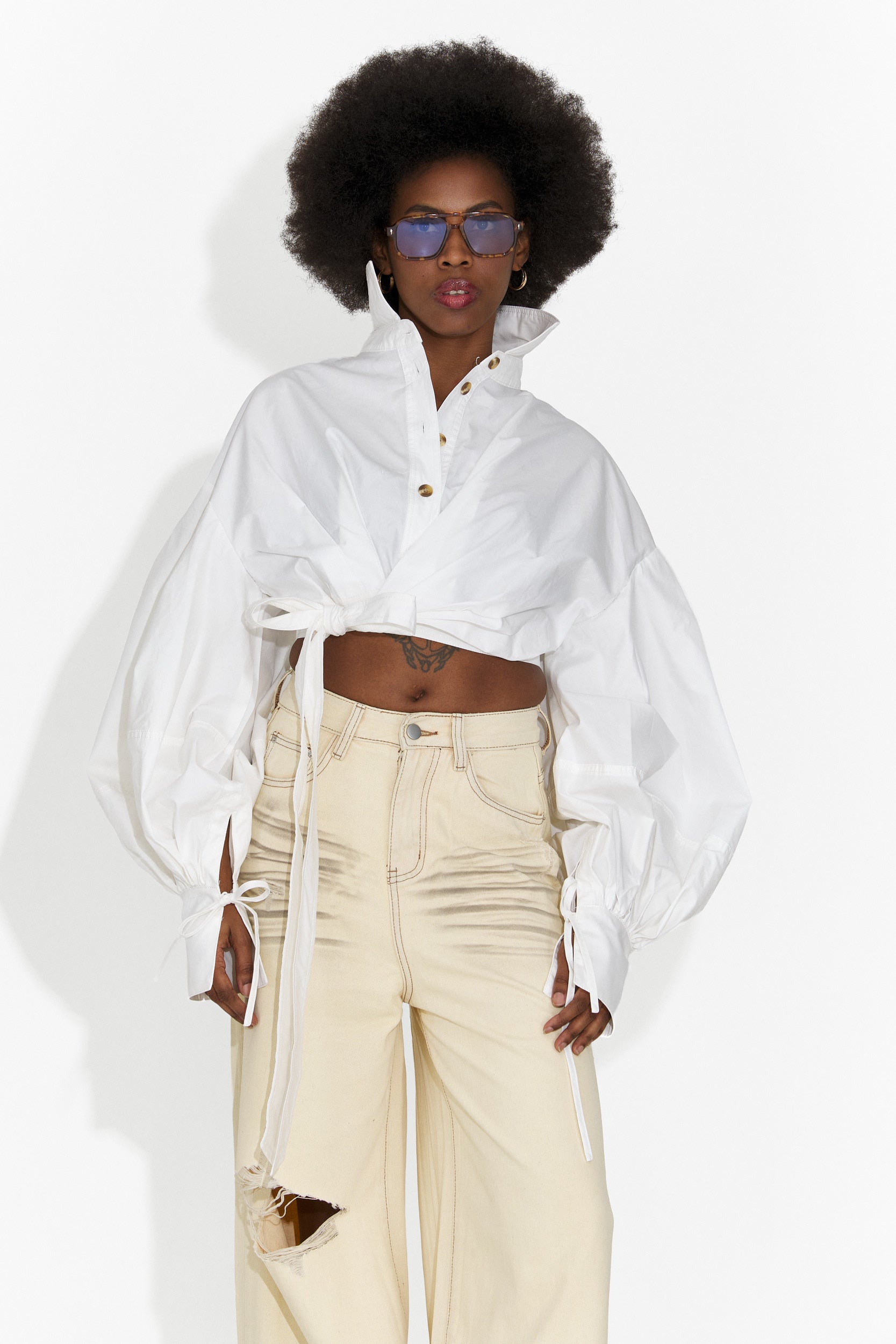 Елегантна бяла дамска риза Janelia Bogas