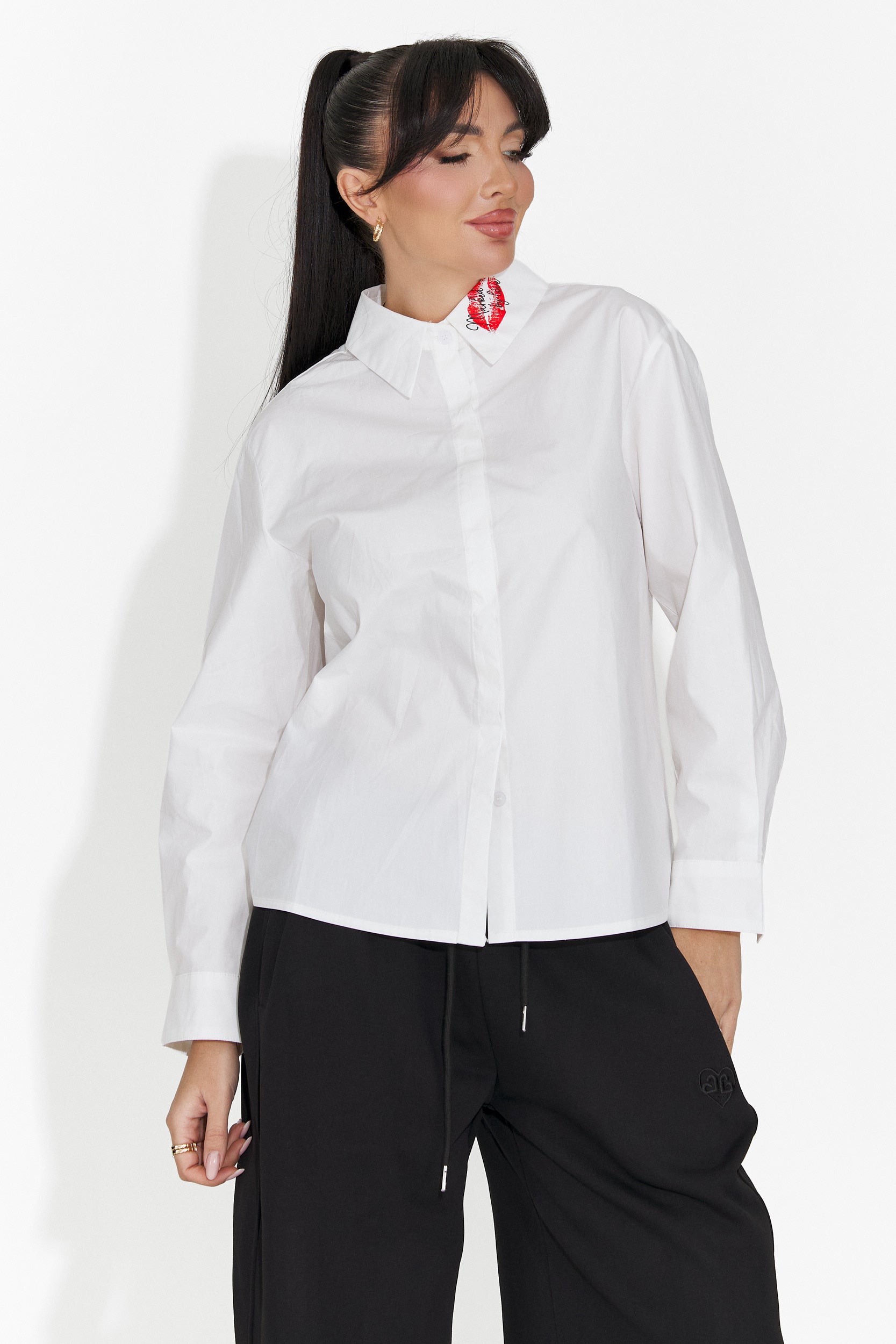 Елегантна дамска риза в бяло Sienara Bogas