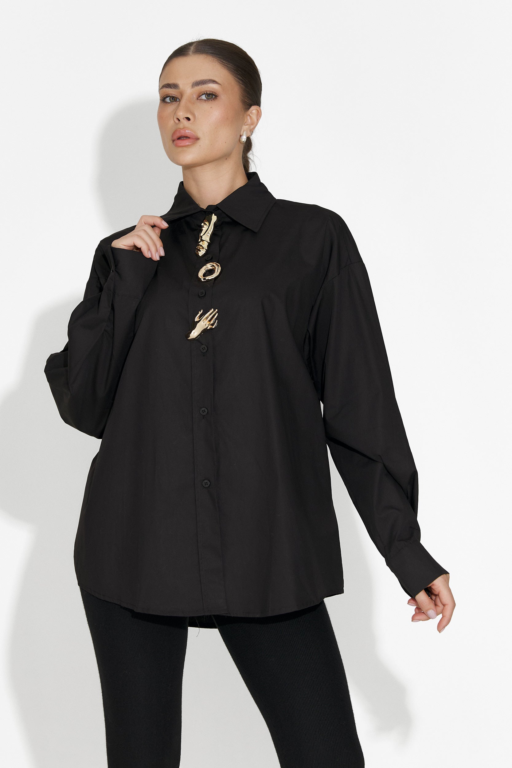 Елегантна дамска риза в черно от Feyora Bogas