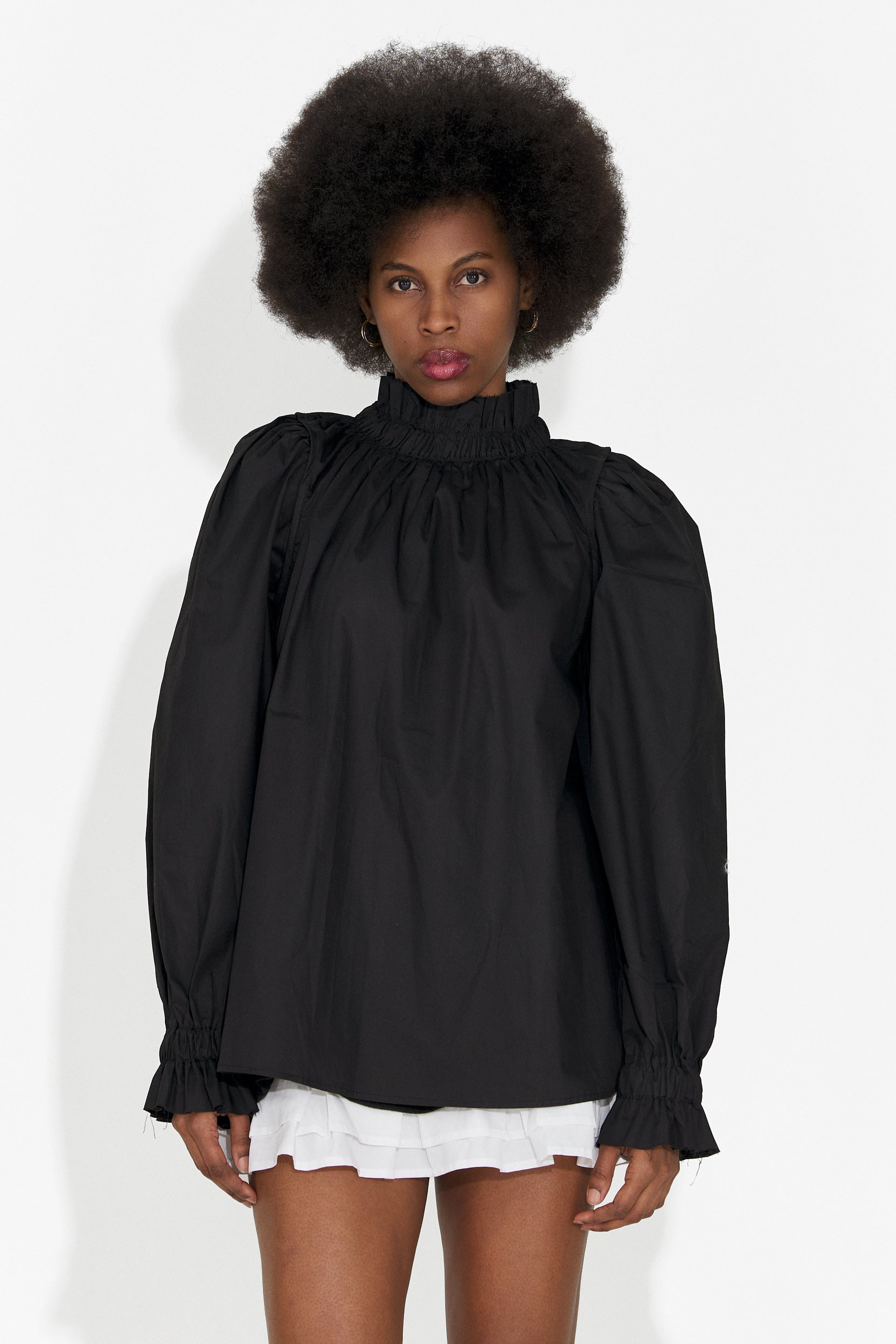 Елегантна дамска риза в черно Floriana Bogas