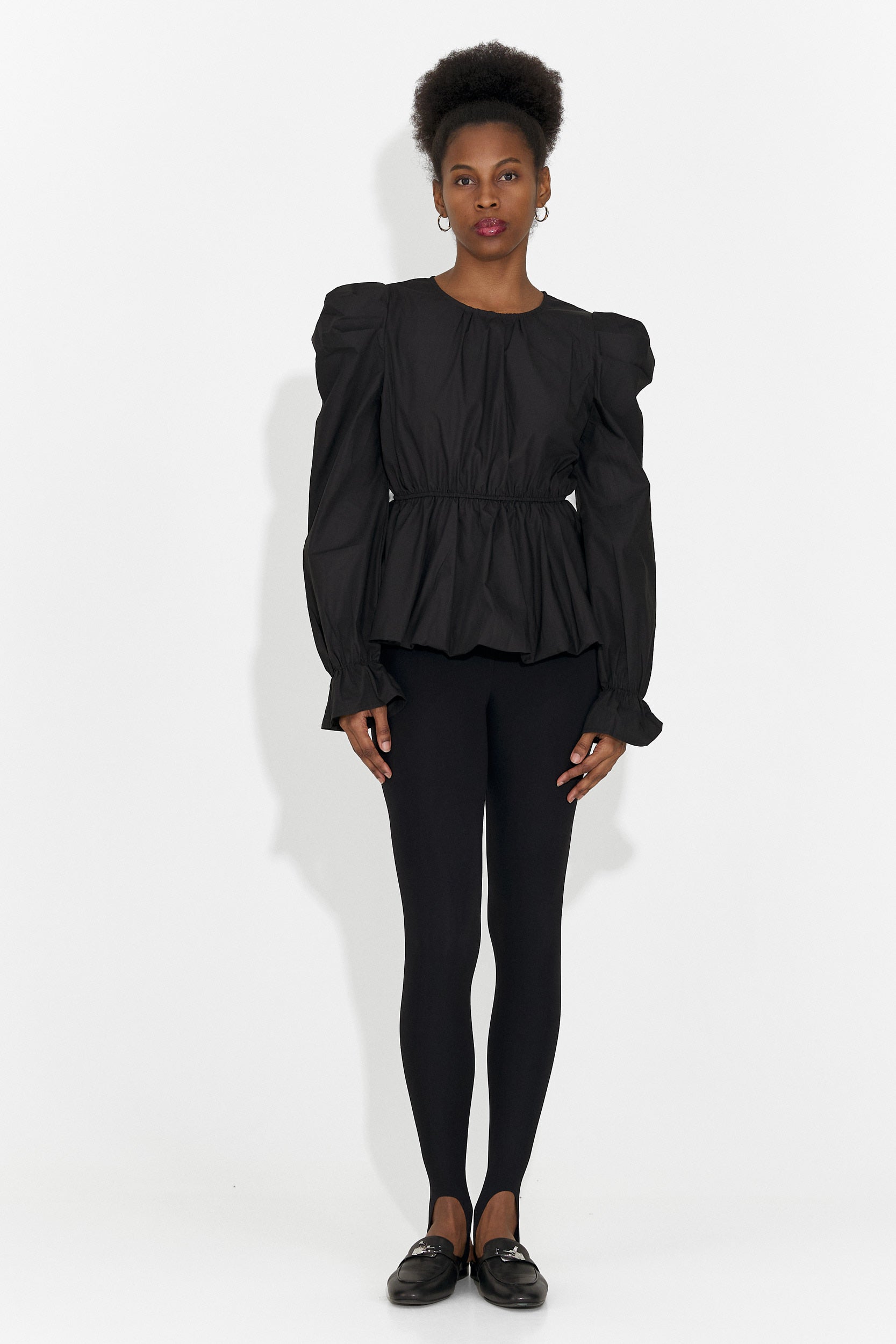 Елегантна дамска черна риза Lindalia Bogas