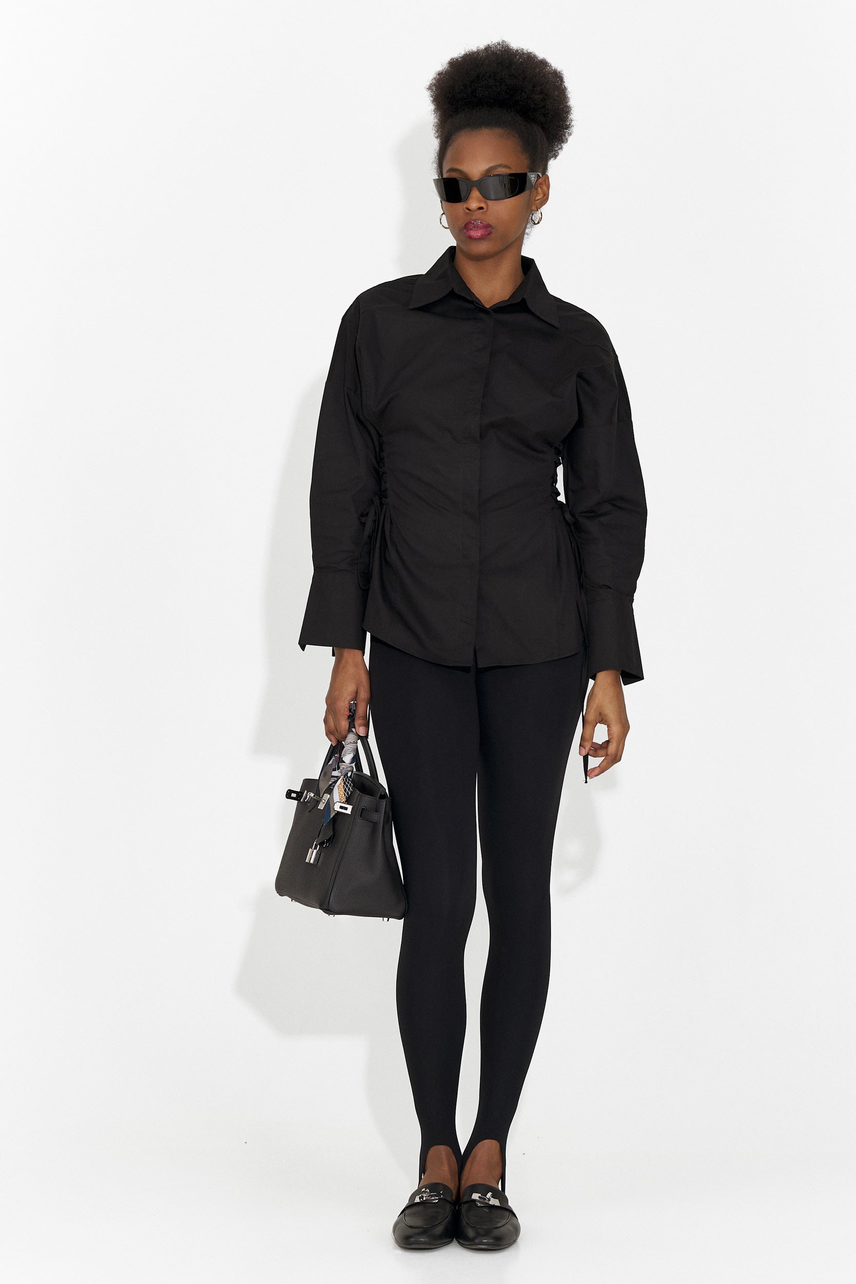 Елегантна дамска риза в черно Sivelia Bogas