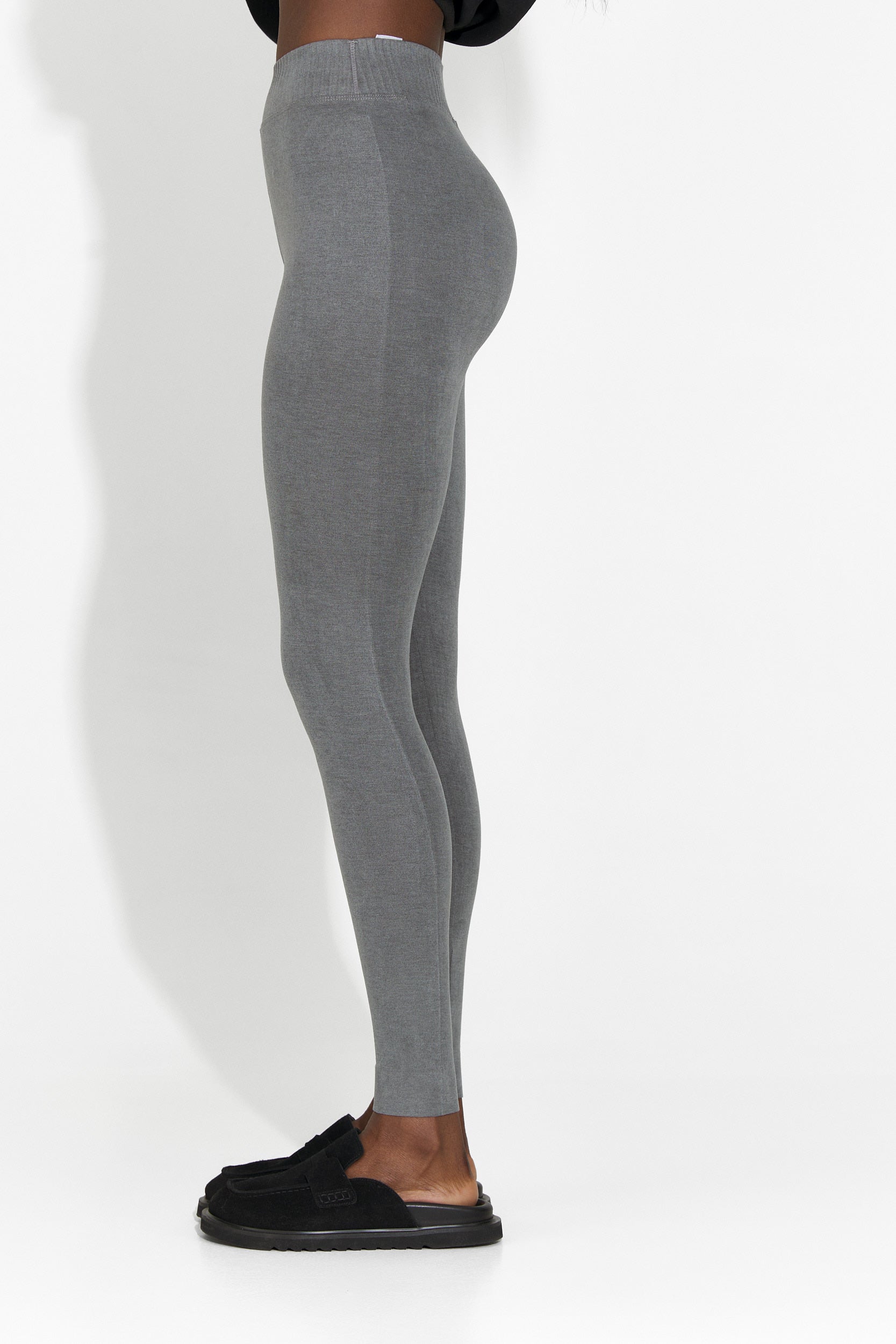 Дамски легинги Confortlux в сиво от Otalira Bogas
