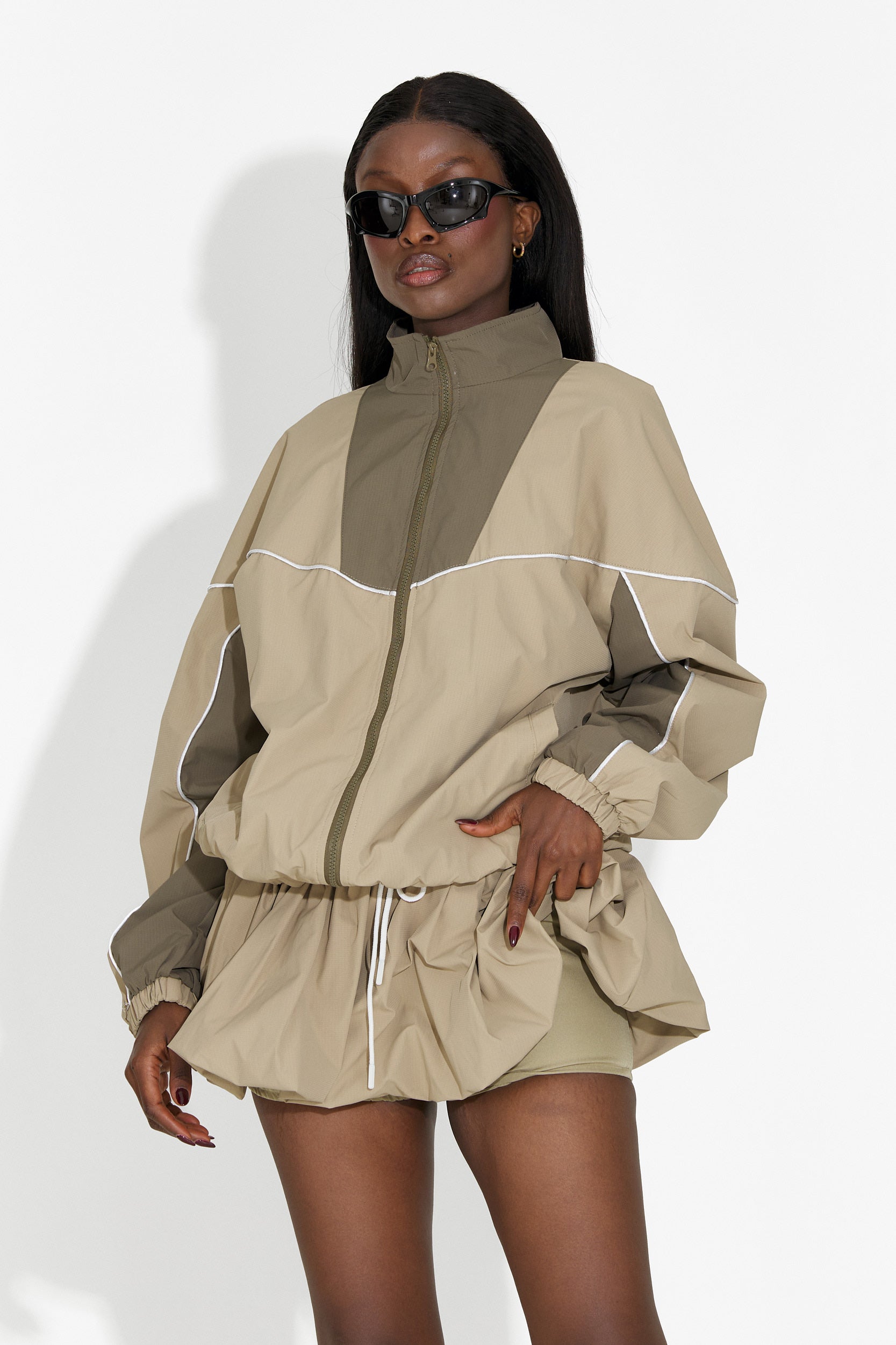 Комплект с бежова пола-панталон Selmira Bogas