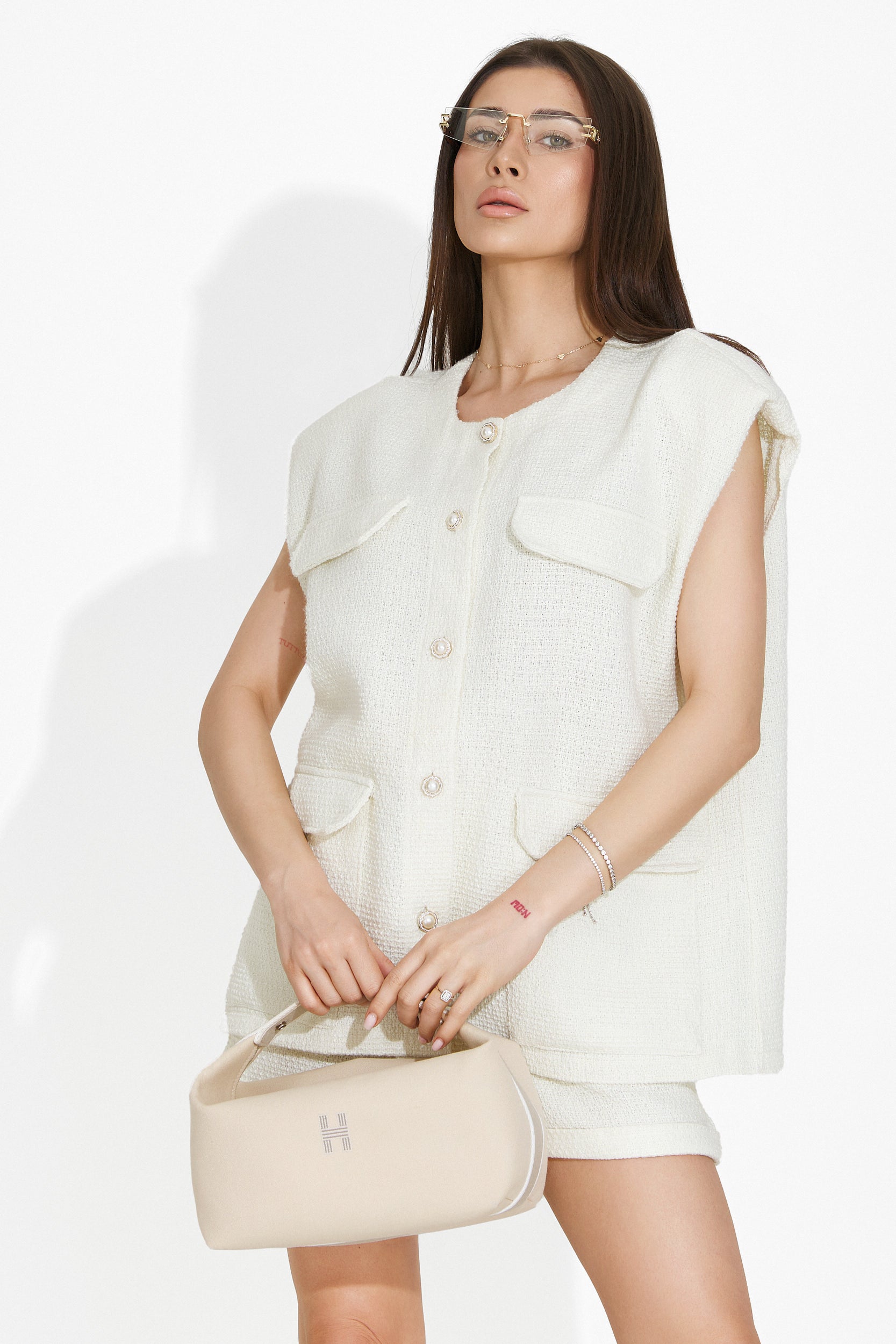 Комплект с бежови панталони Рамонита Богас