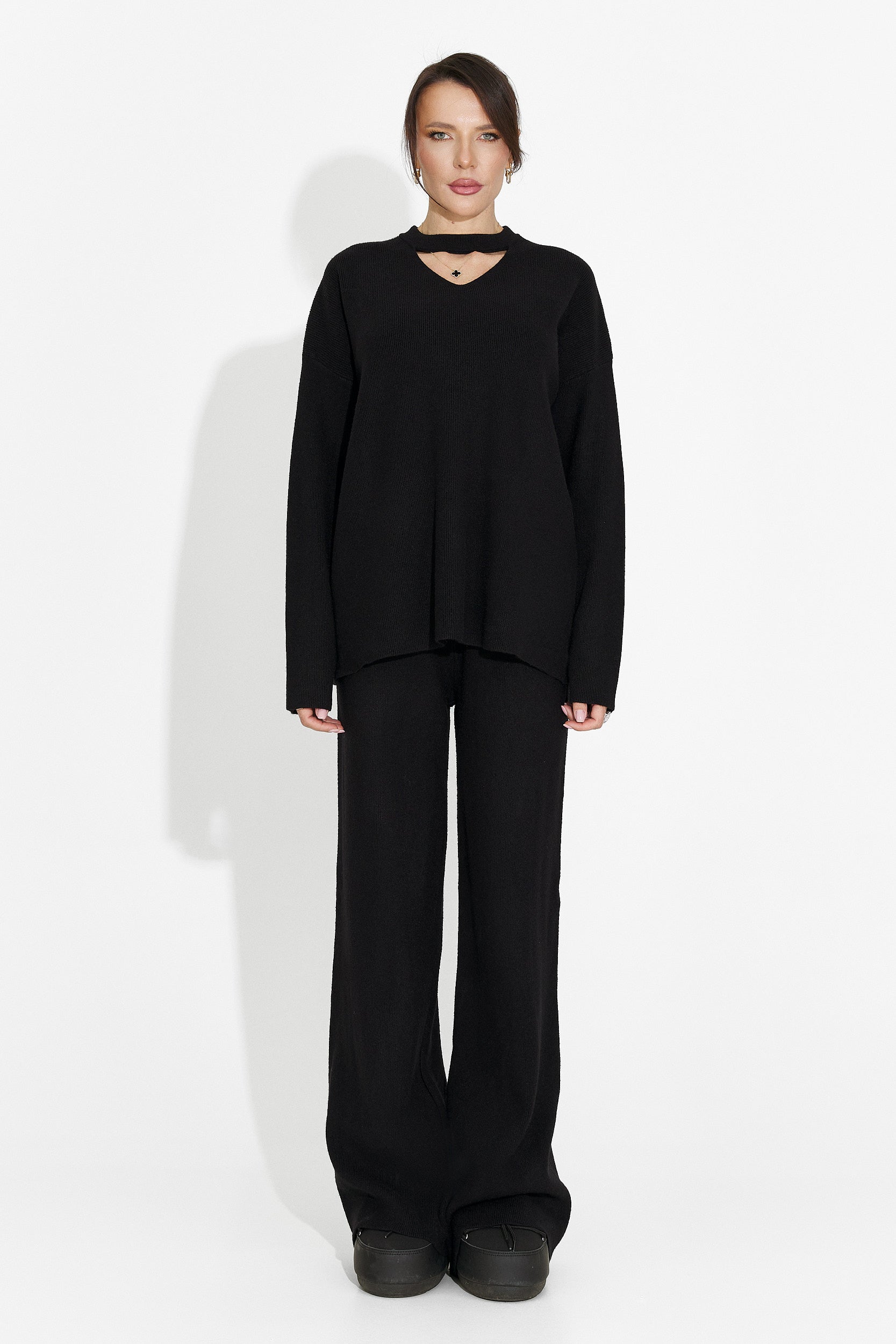 Черен комплект с панталони Kania Bogas