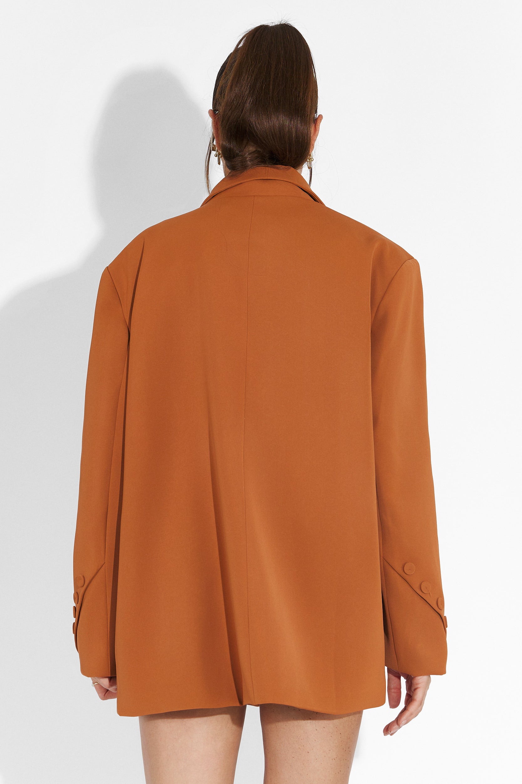 Комплект с кафяви къси панталони Smozy Bogas