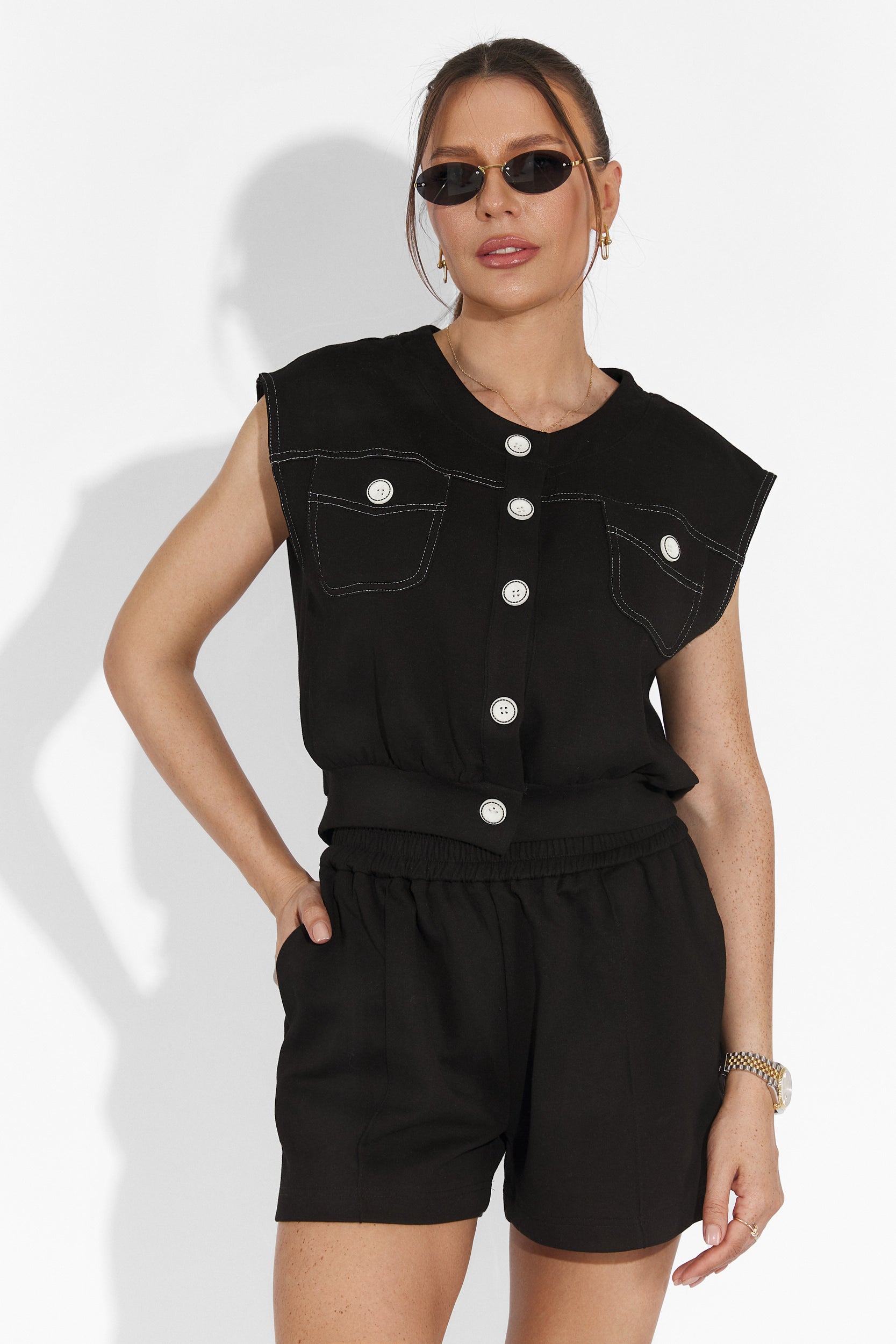 Комплект с черни къси панталони Zipo Bogas