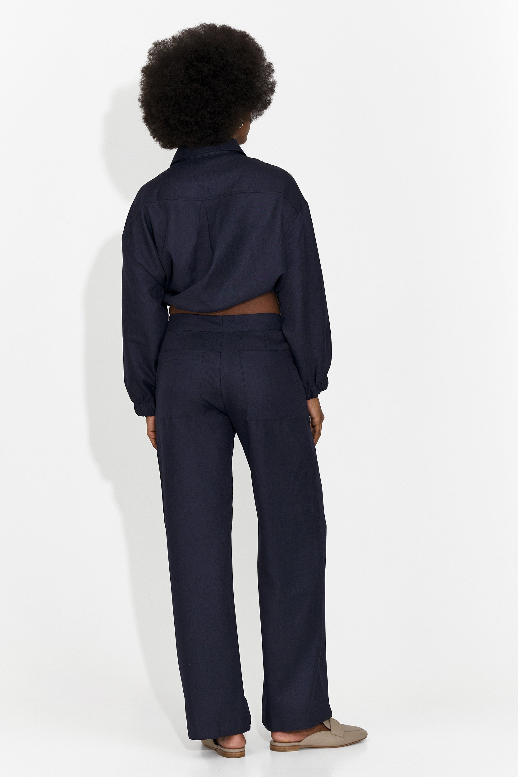 Елегантен дамски комплект в тъмносиньо Densia Bogas