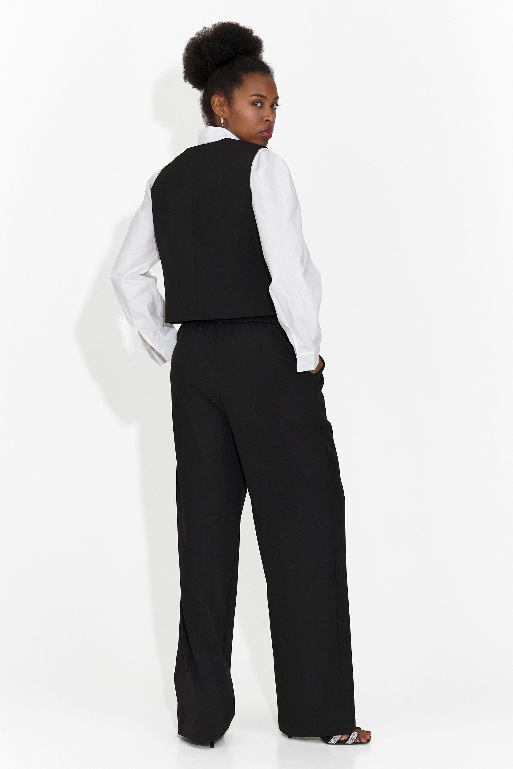 Костюм 4 части панталони + елек + сако + вратовръзка черен Meldora Bogas