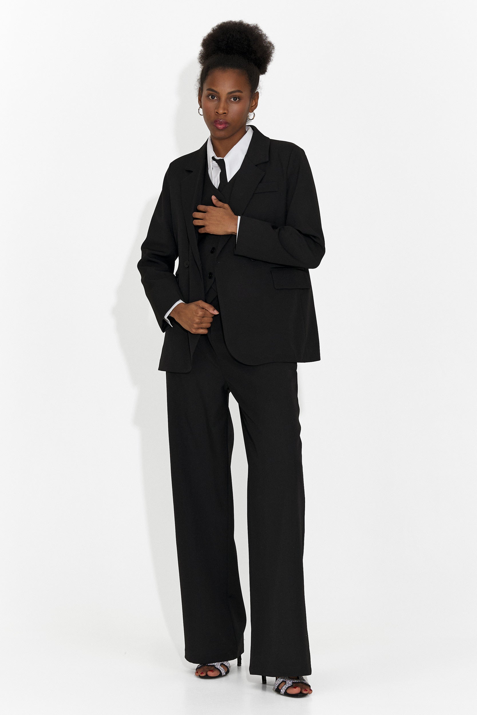 Костюм 4 части панталони + елек + сако + вратовръзка черен Meldora Bogas