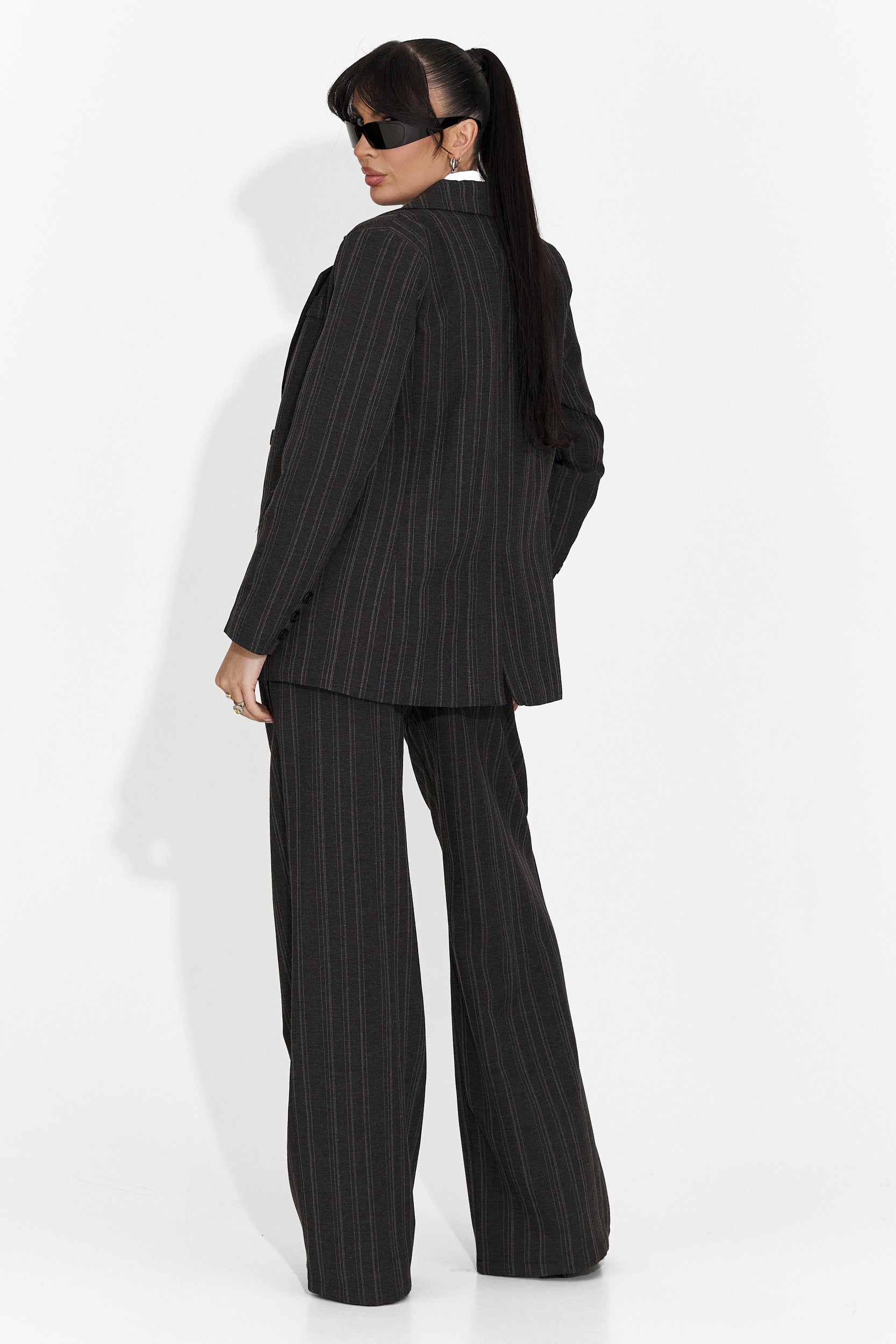 Дамски костюм 3 части сако + панталони + вратовръзка черен Anhelica Bogas