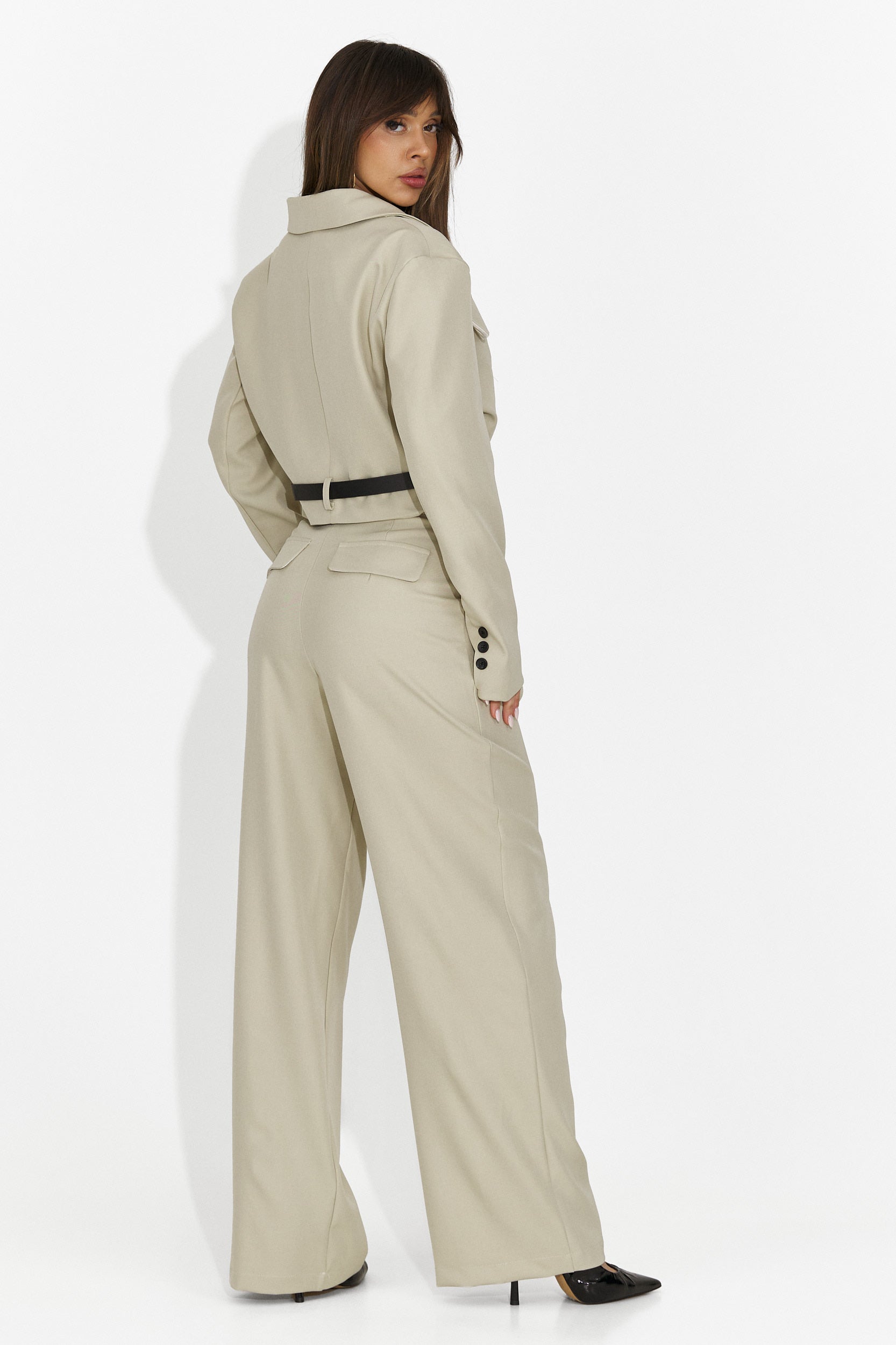 Елегантен дамски костюм в бежово Esmara Bogas