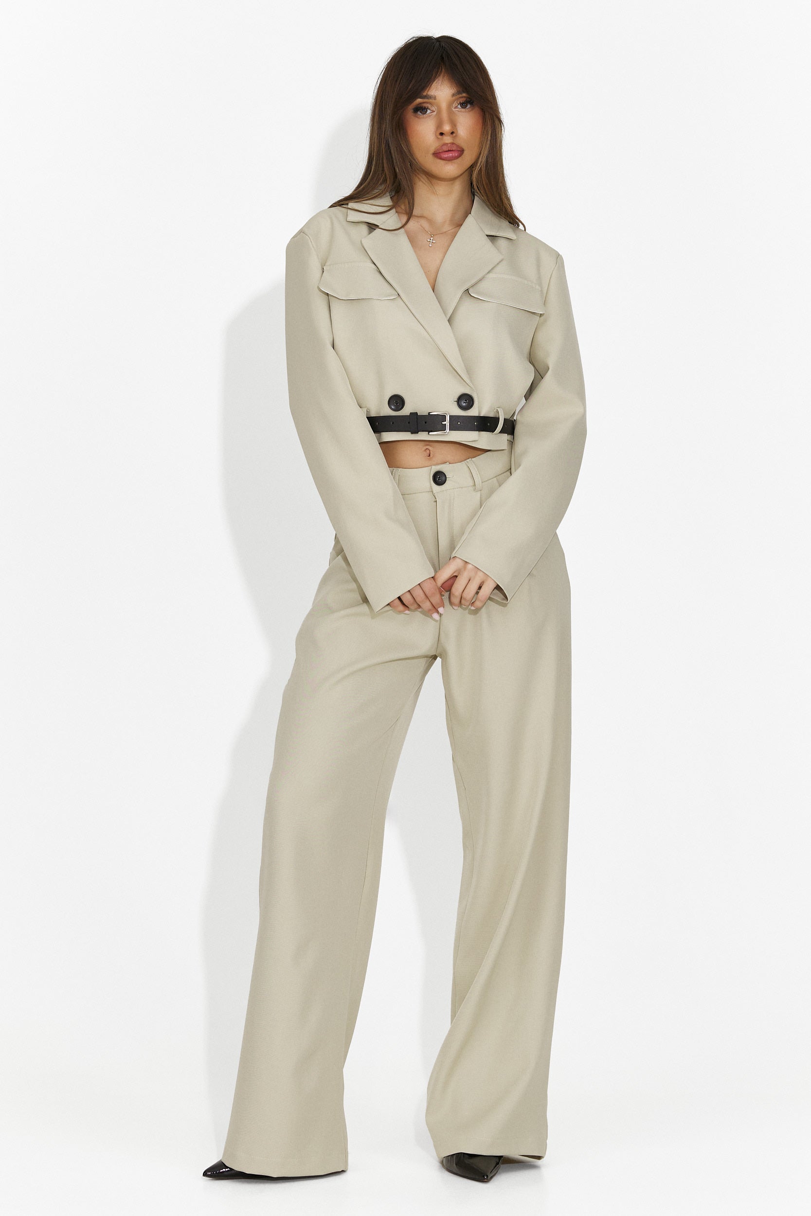 Елегантен дамски костюм в бежово Esmara Bogas