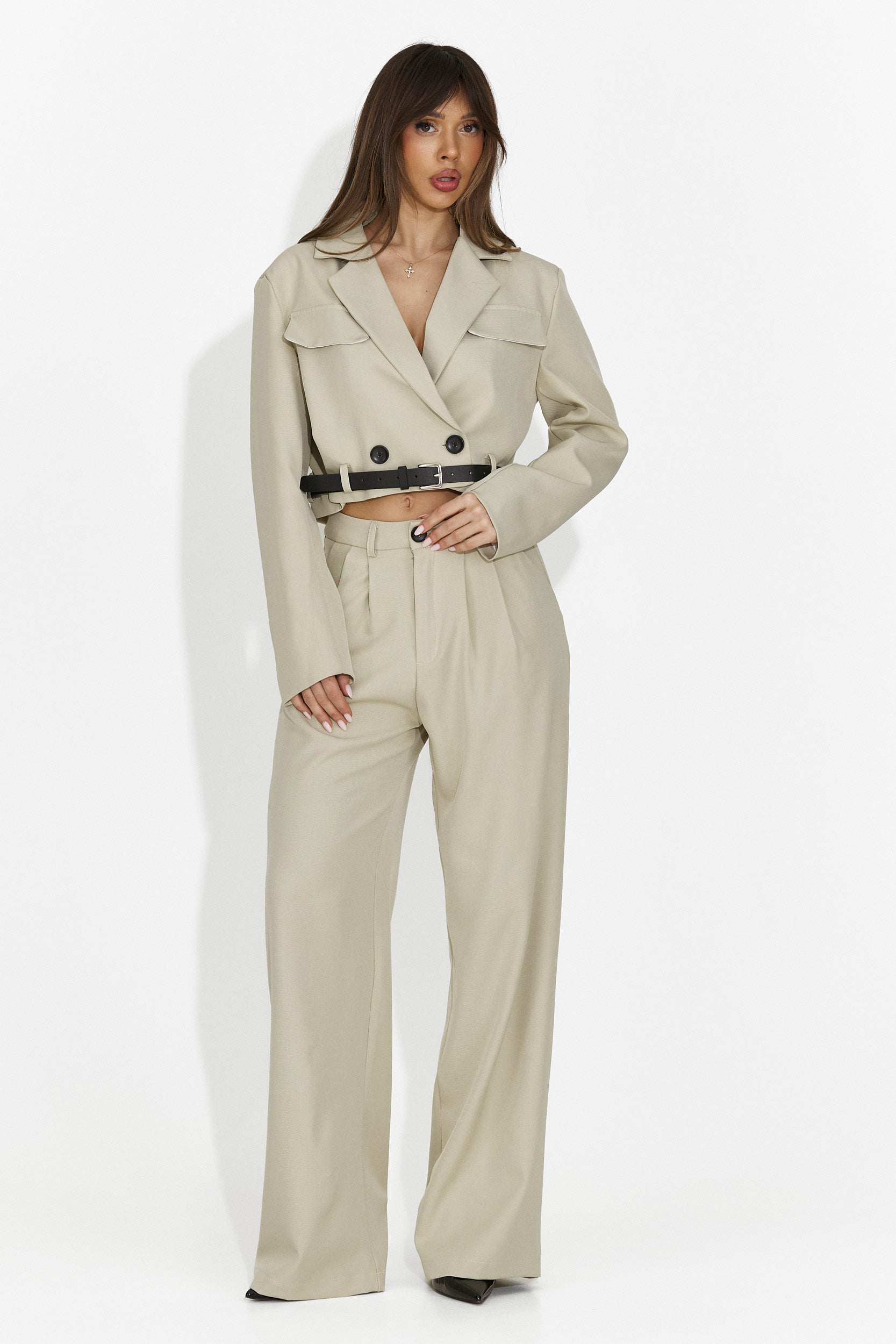 Елегантен дамски костюм в бежово Esmara Bogas