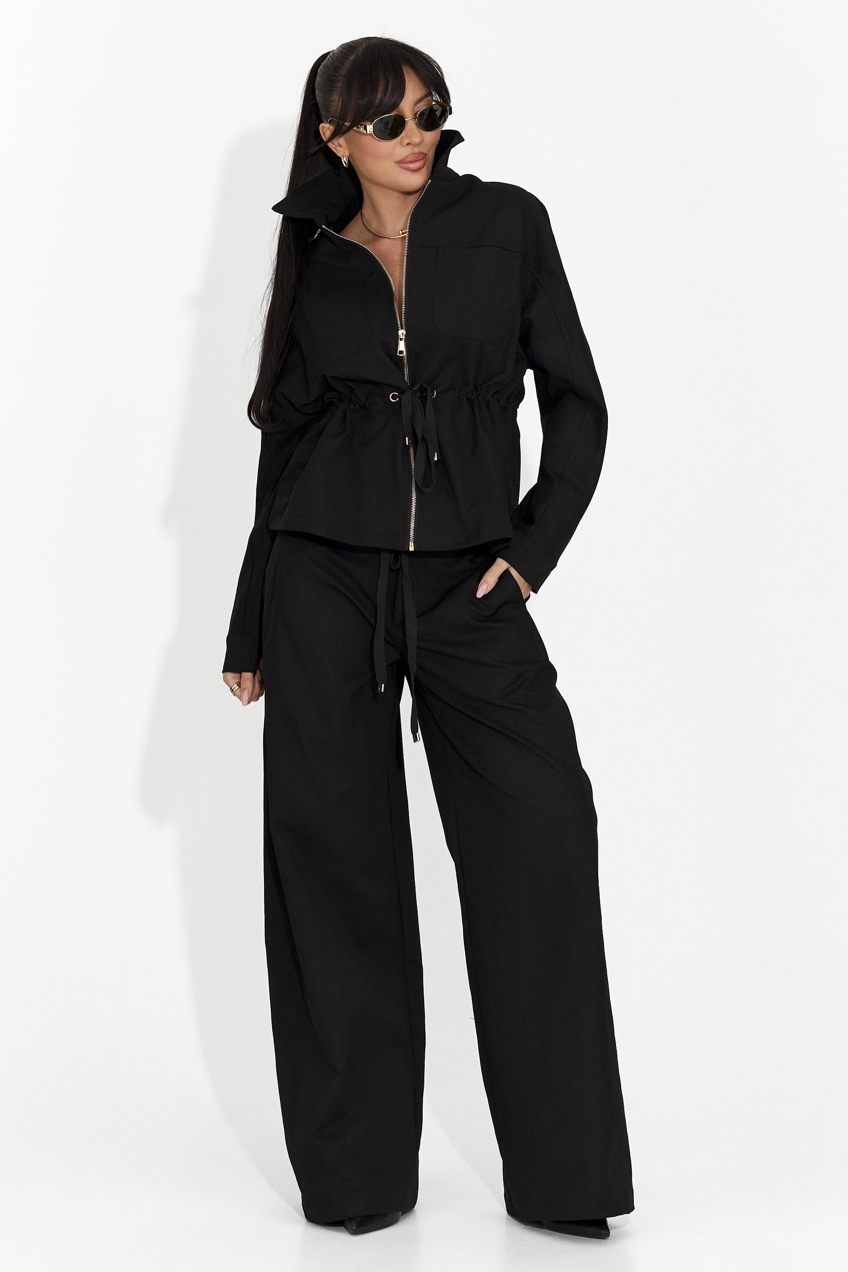 Елегантен дамски костюм в черно Elenya Bogas