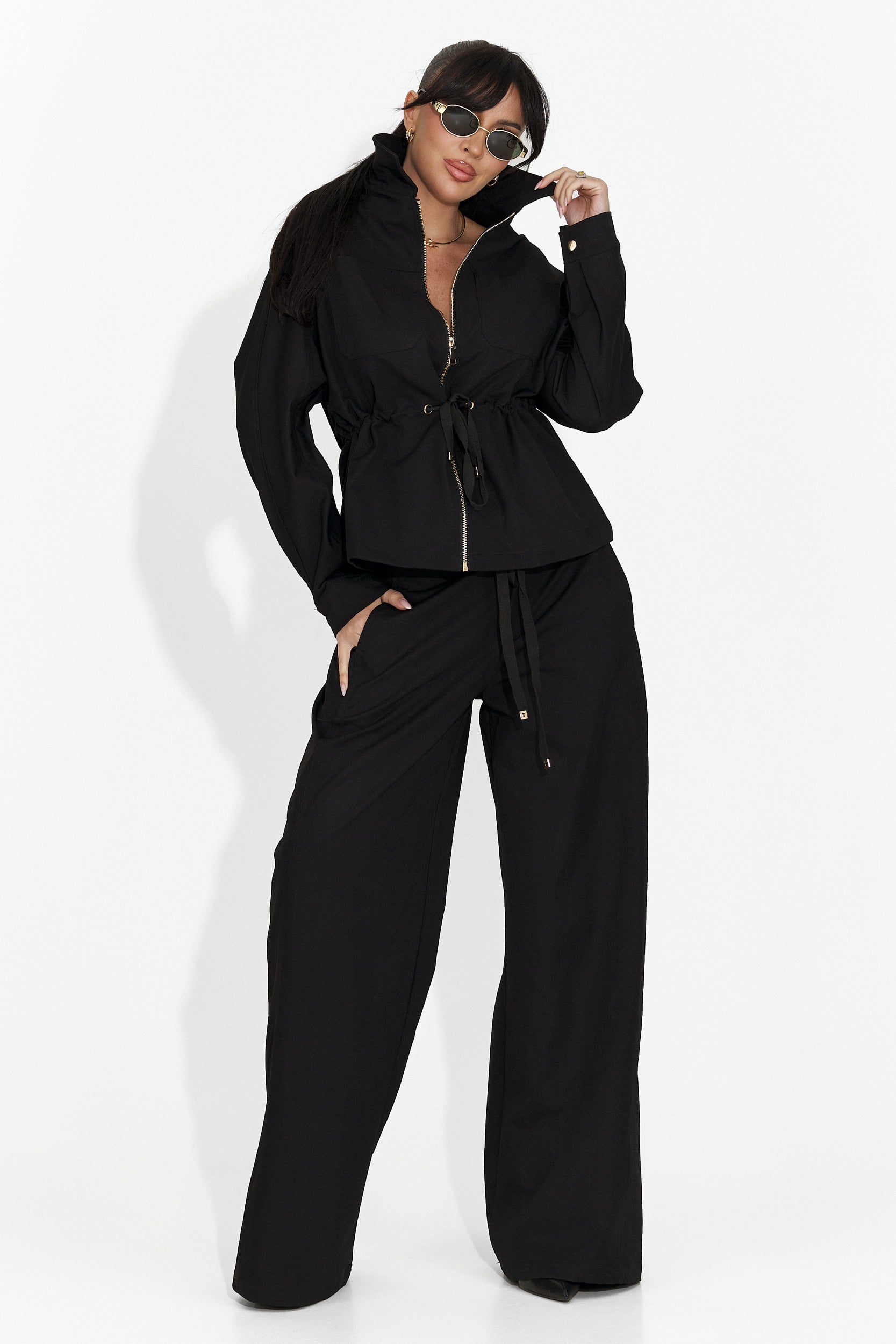 Елегантен дамски костюм в черно Elenya Bogas