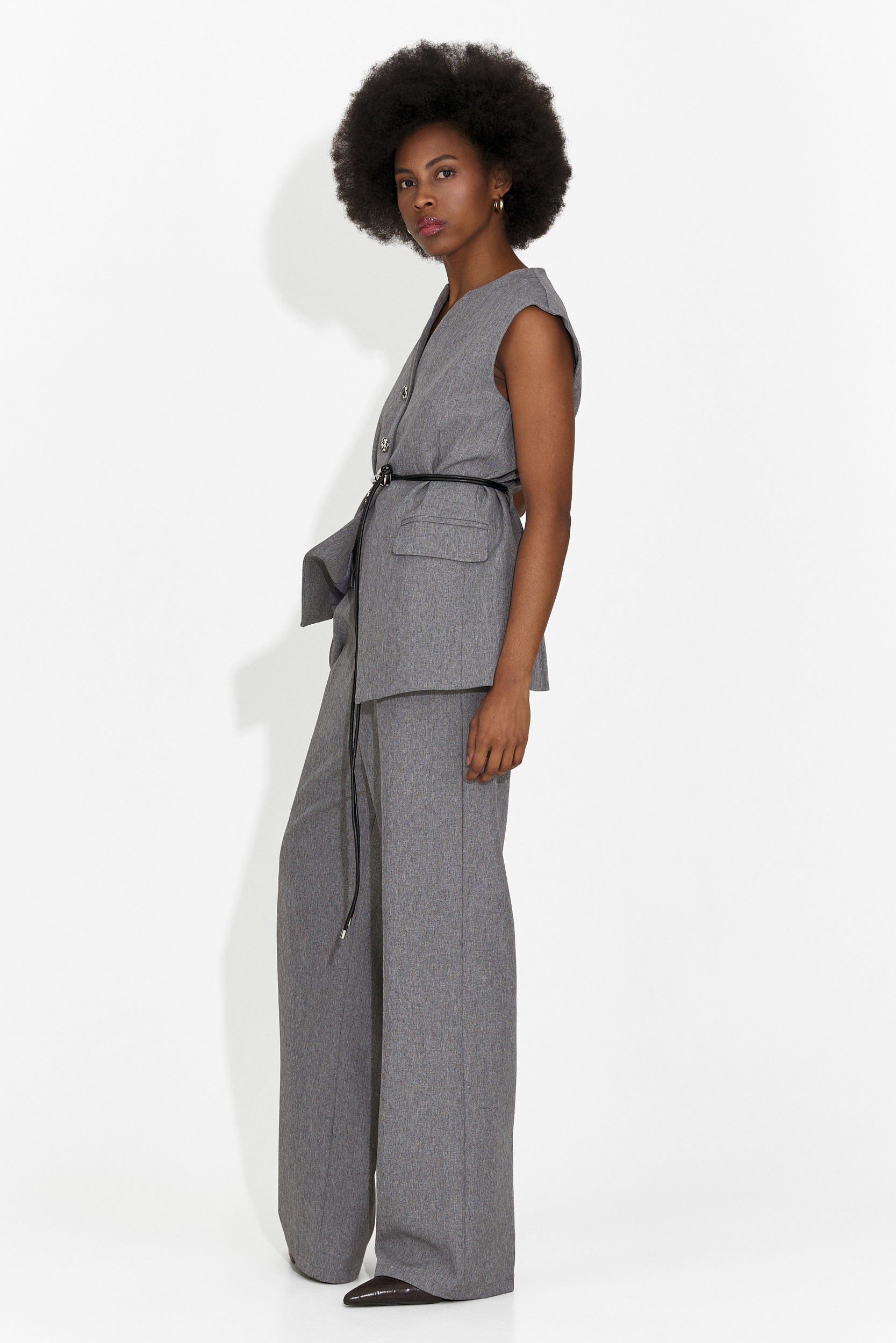 Дамски костюм жилетка + панталони сиви Avilma Bogas