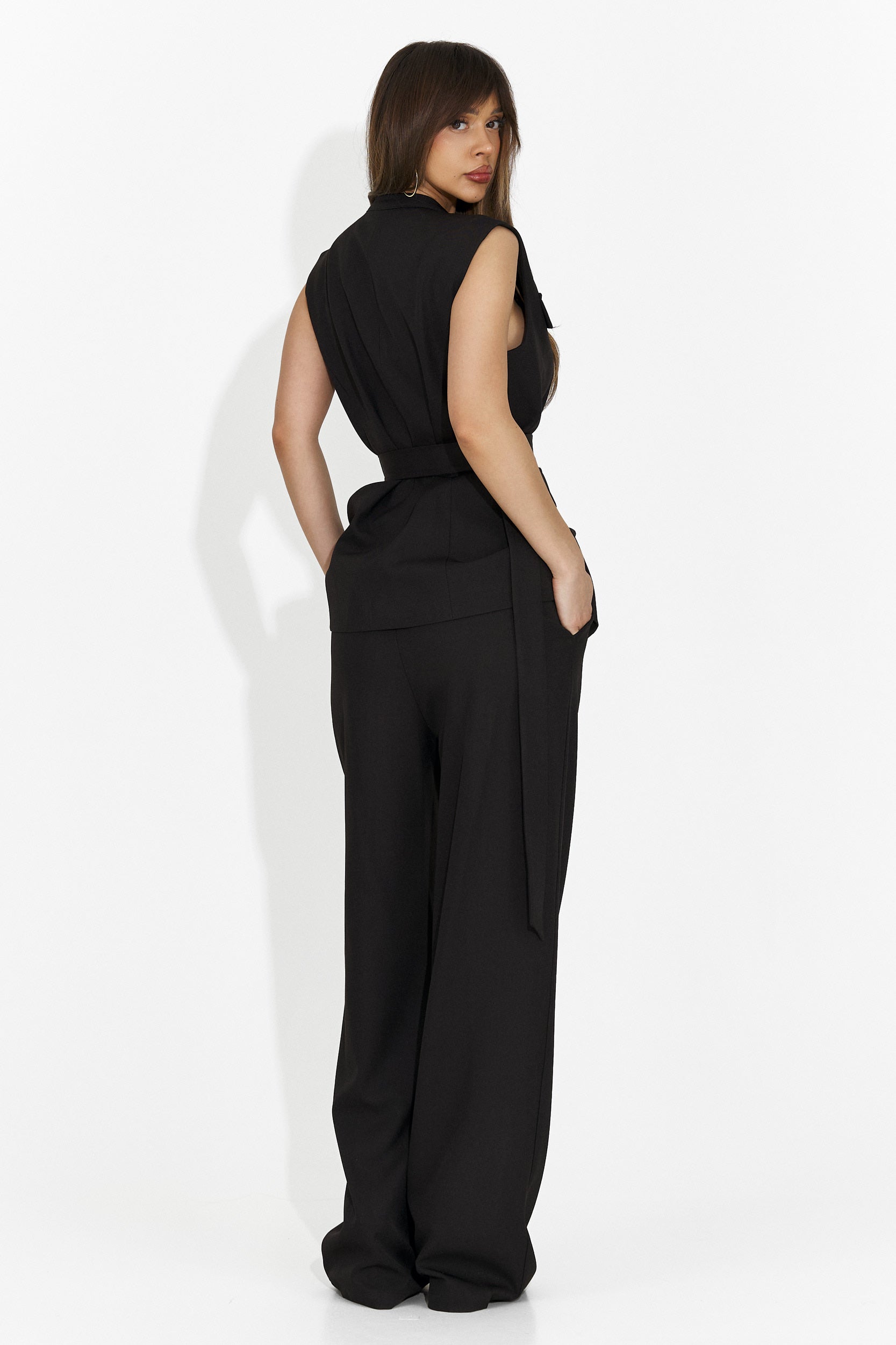 Дамски костюм жилетка + панталони черен Lafora Bogas