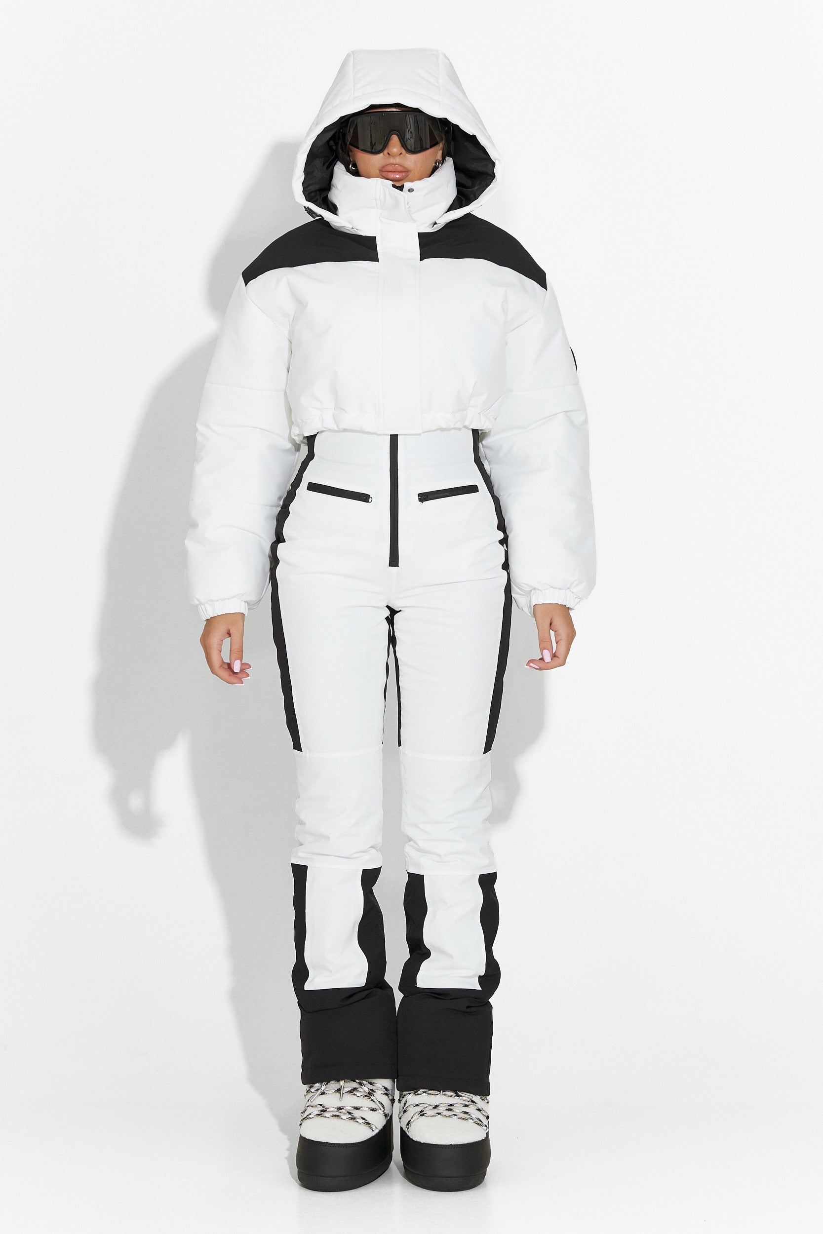 Спортен бял ски екип Camelay Bogas