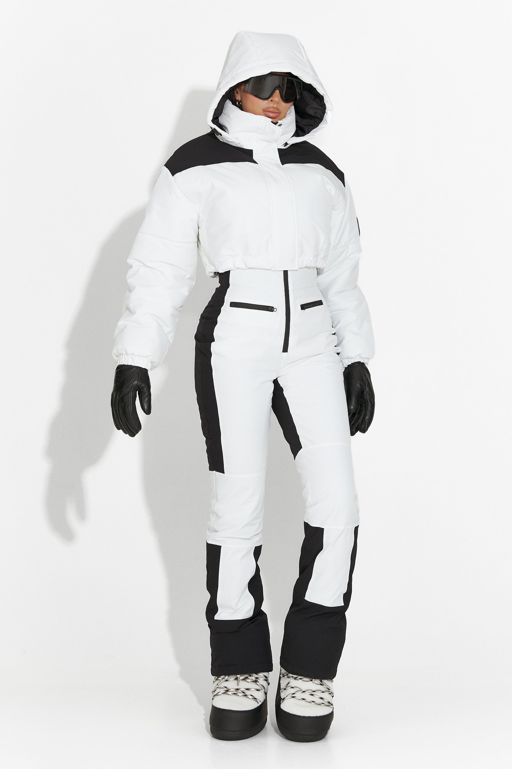 Спортен бял ски екип Camelay Bogas