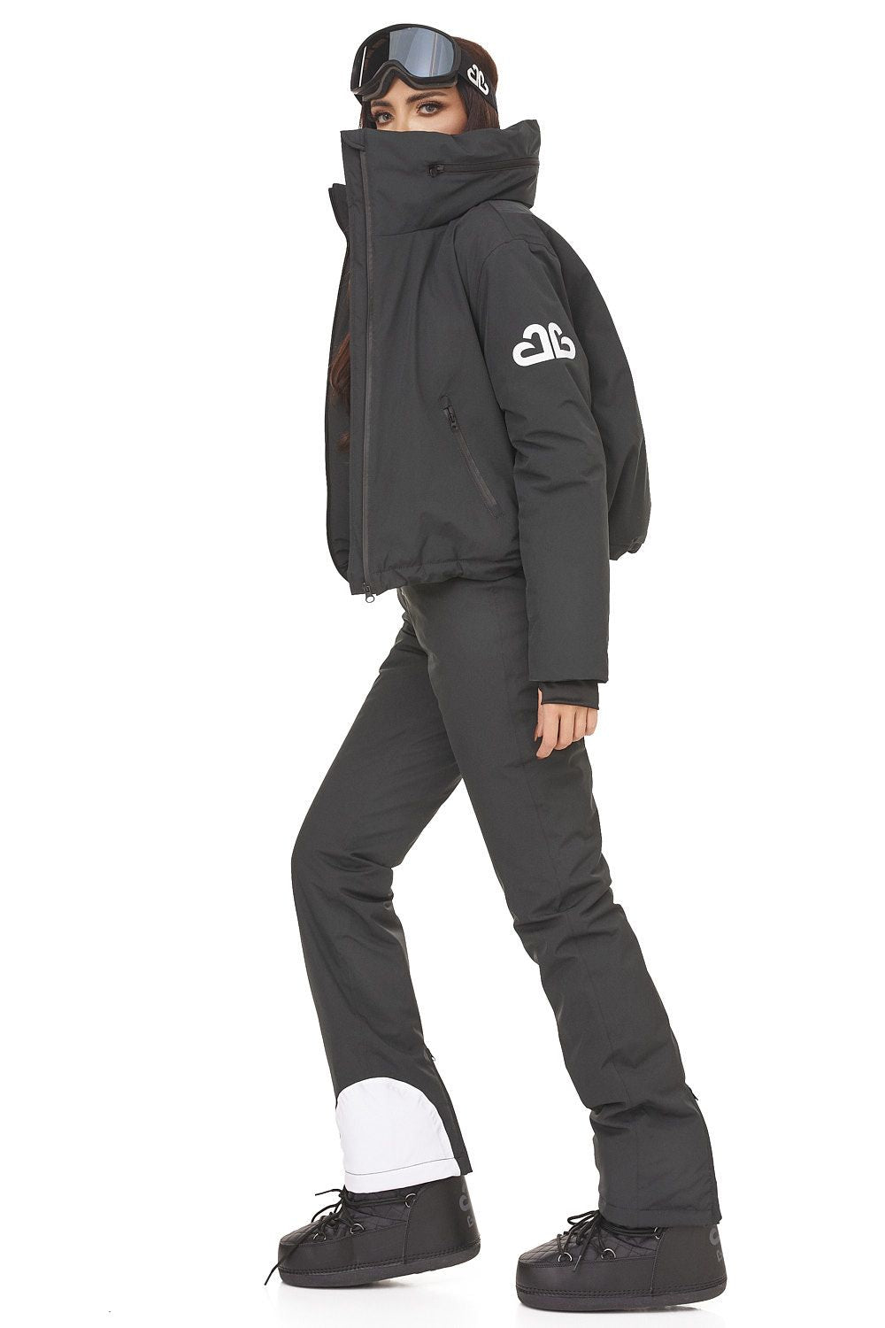 Кежуал ски екип от Reasia Bogas в черно