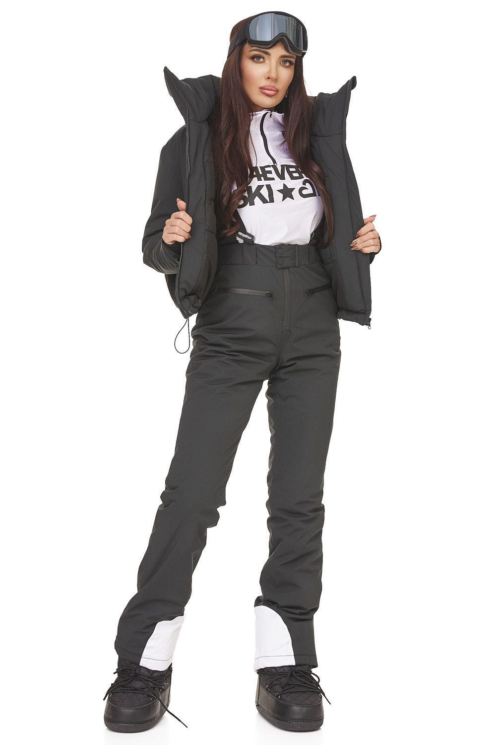 Кежуал ски екип от Reasia Bogas в черно