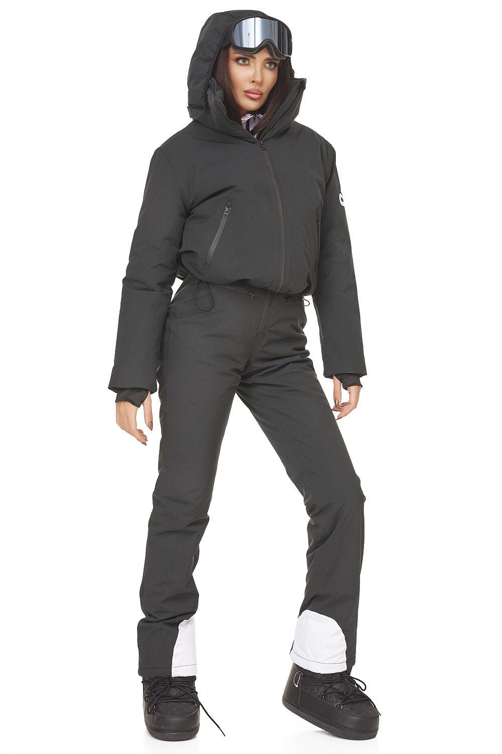 Кежуал ски екип от Reasia Bogas в черно