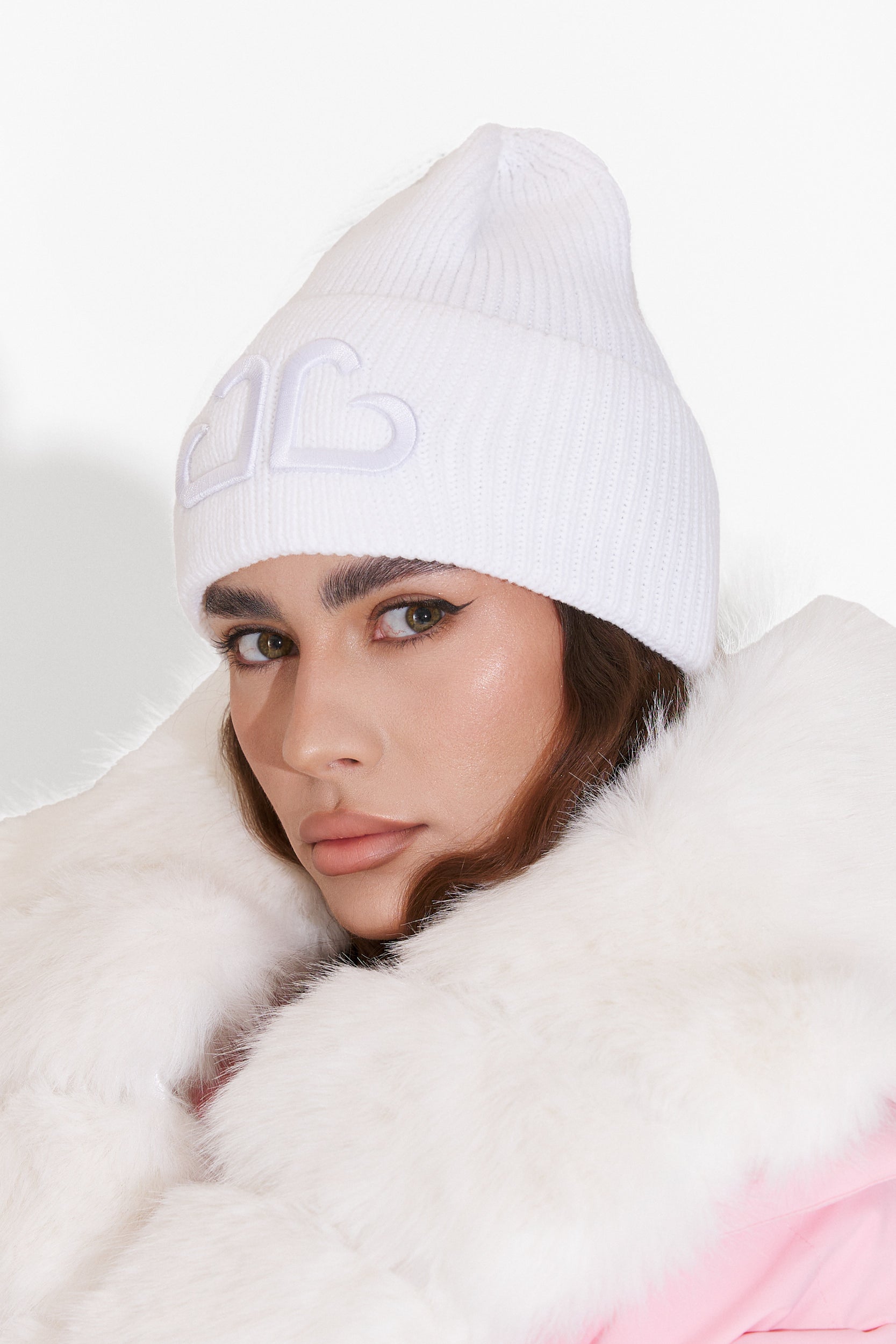 Бяла дамска кежуал рокля Tausia Bogas