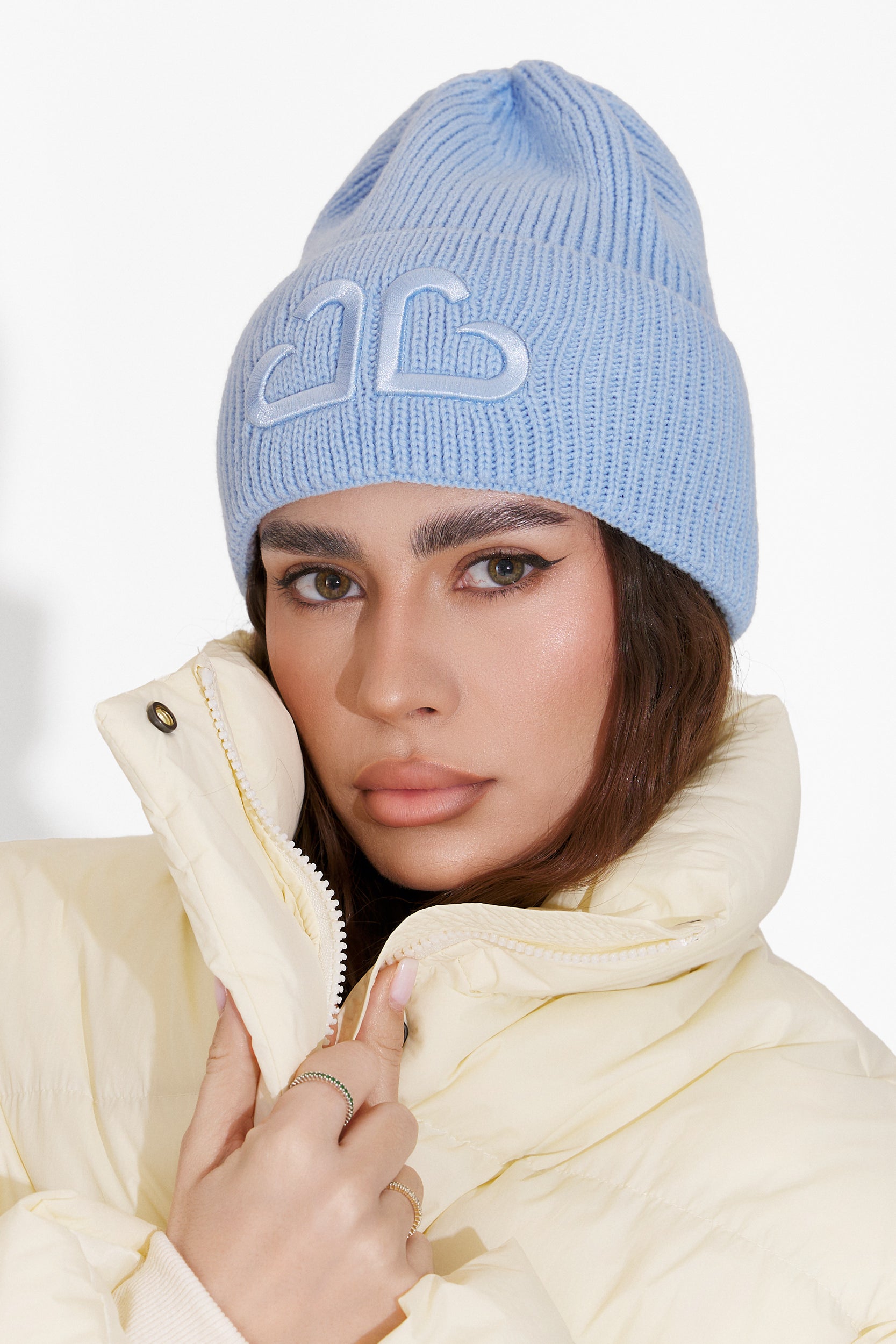 Дамска шапка Tausia Bogas в синьо