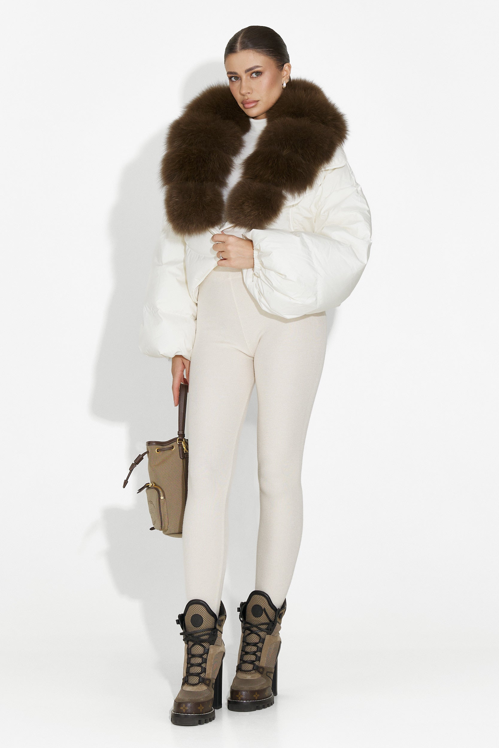 Дамско бежово яке Selvoria Bogas