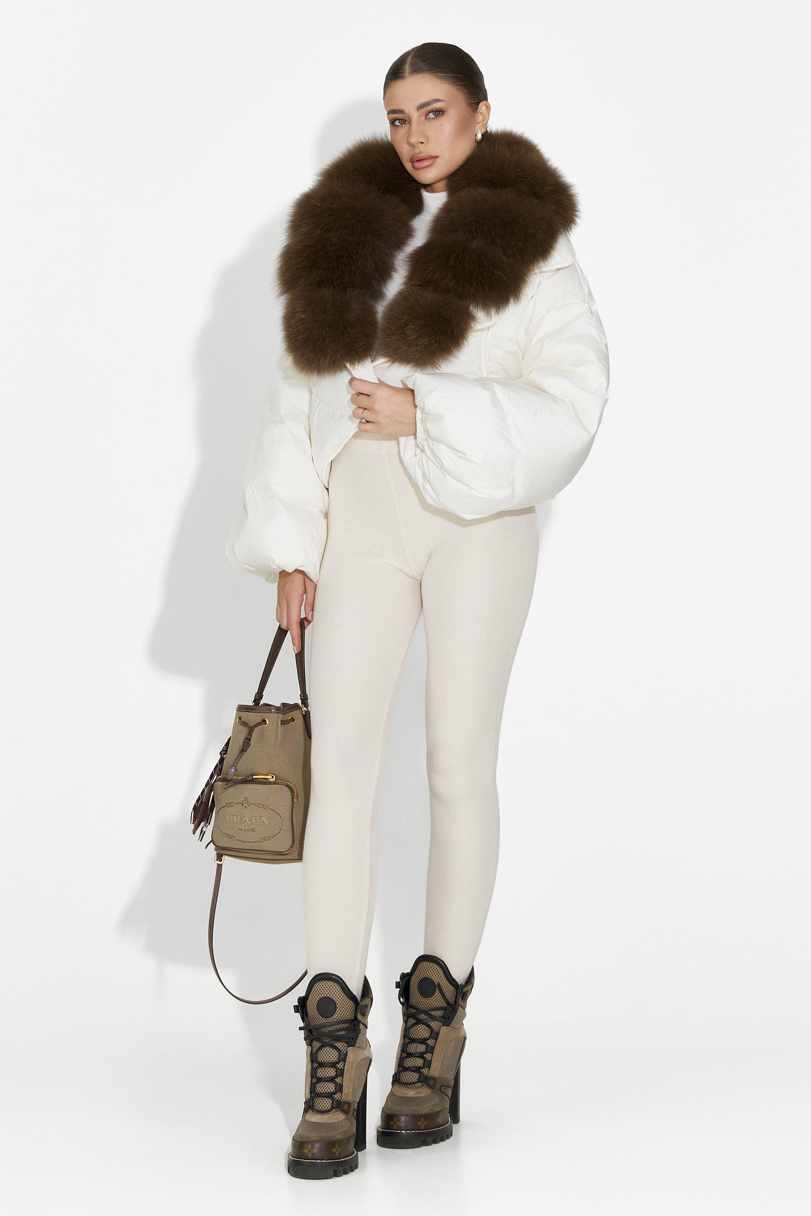 Дамско бежово яке Selvoria Bogas