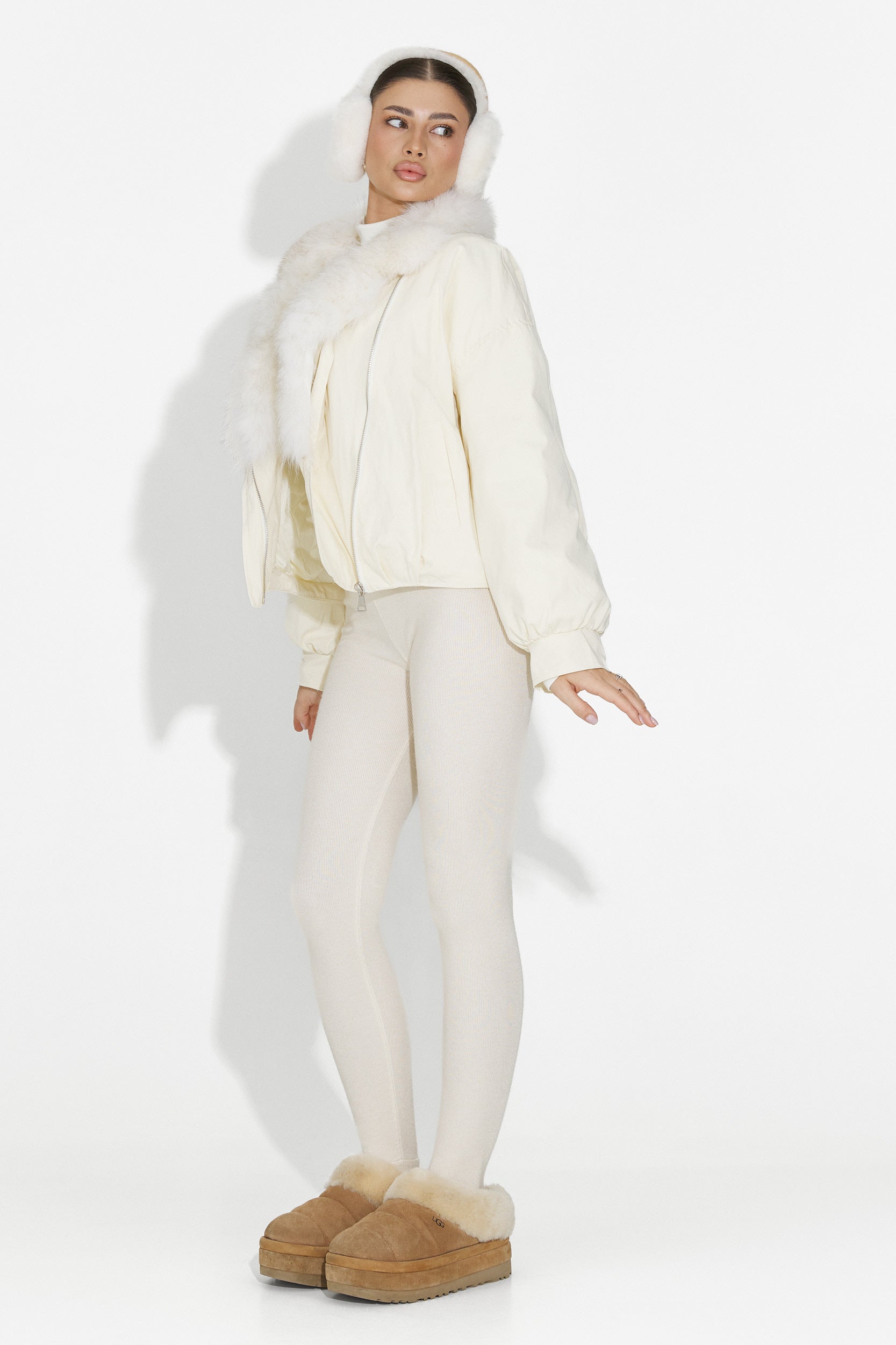 Дамско кежуал бежово яке Eriora Bogas