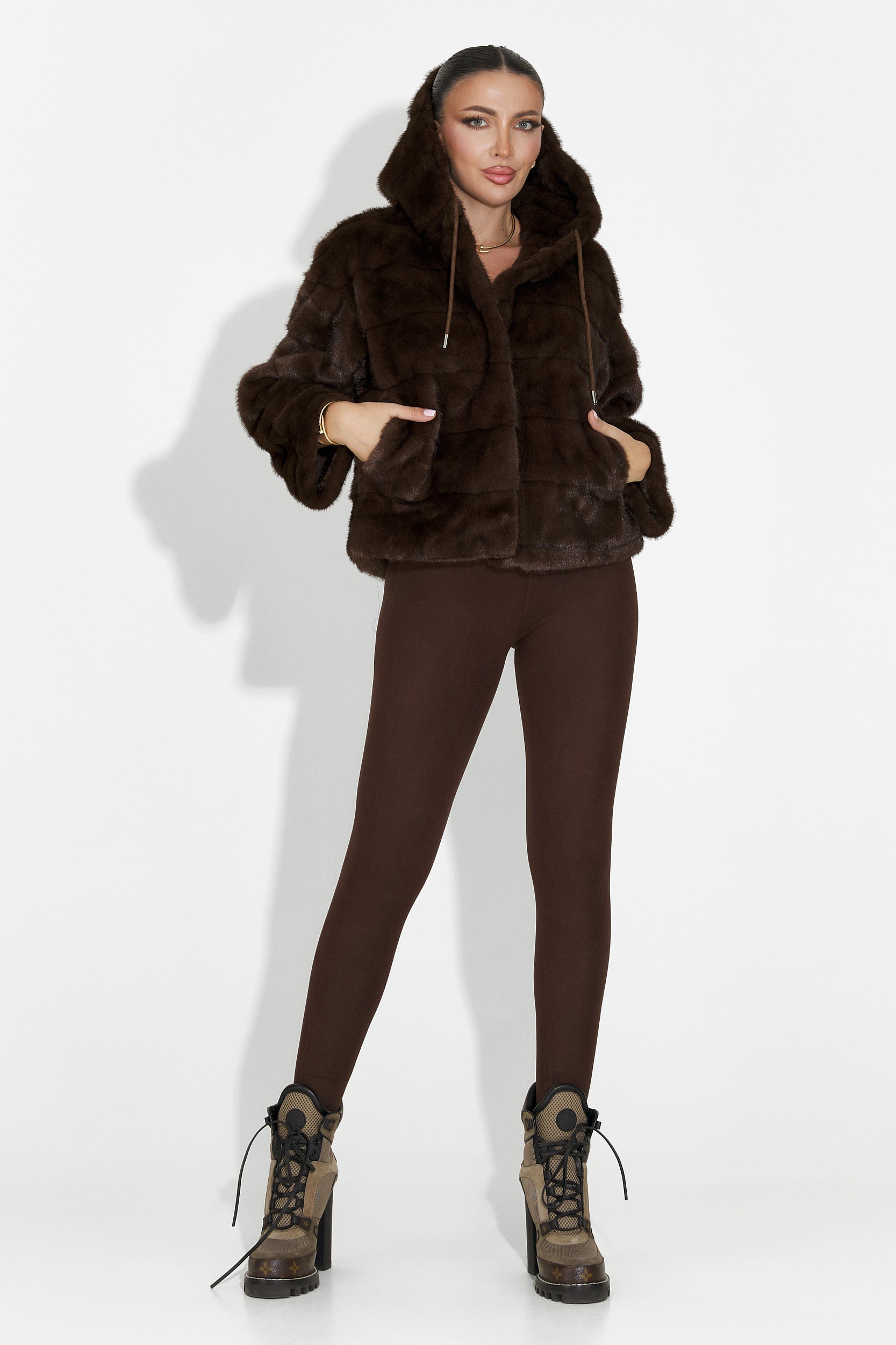 Кафяво кожено палто Аляска Богас