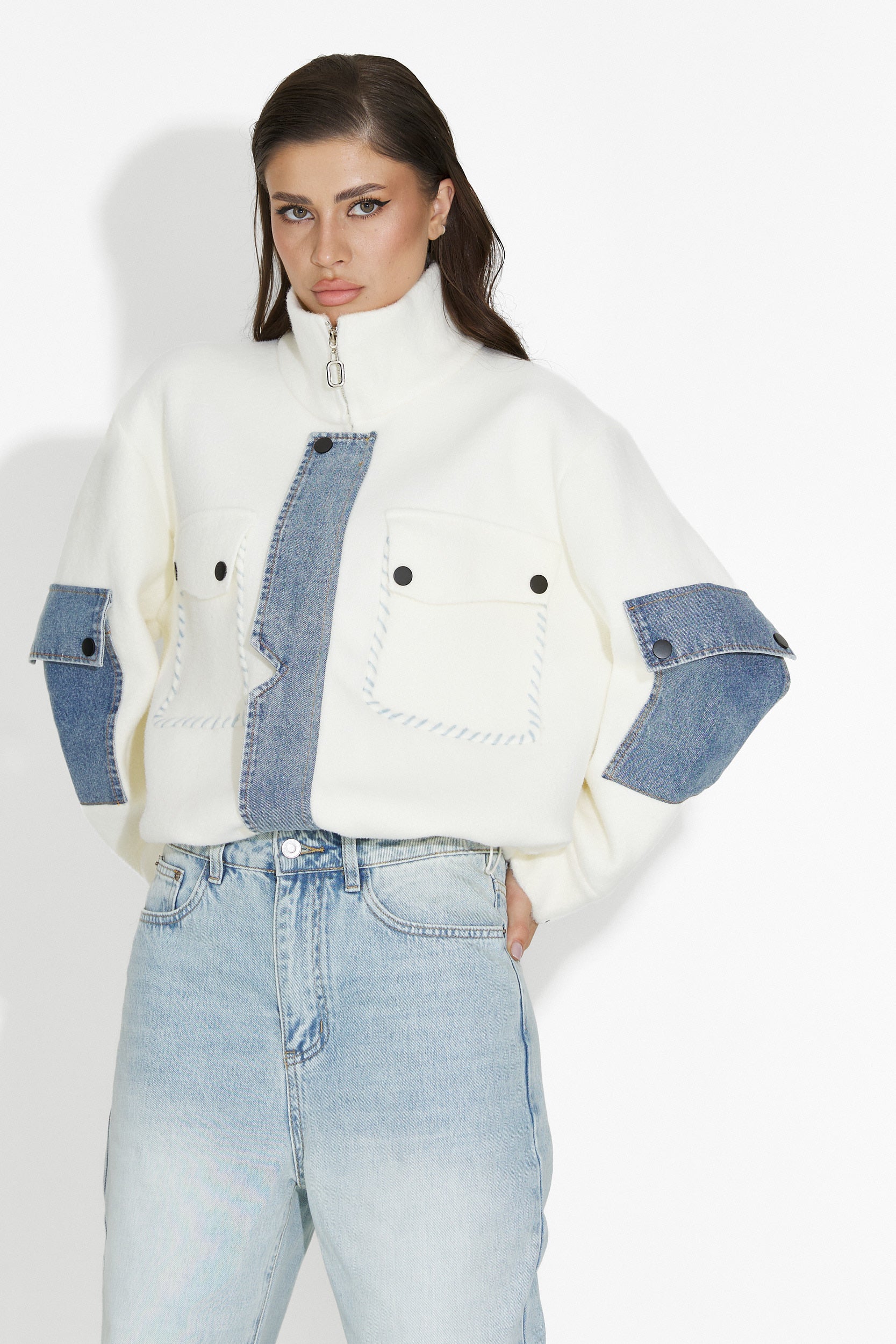 Дамско кежуал бяло яке Nedaria Bogas