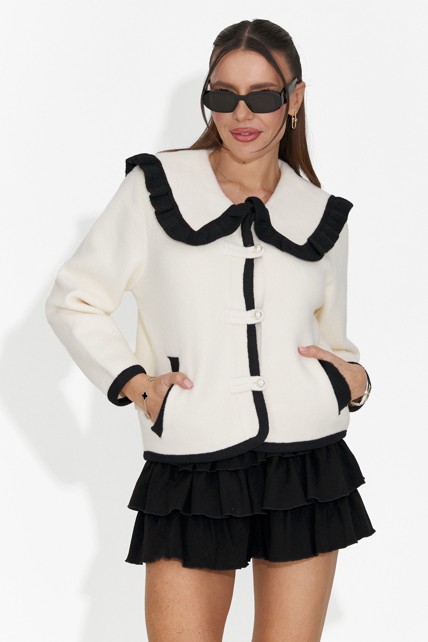 Елегантно дамско яке в кремав цвят Aimea Bogas