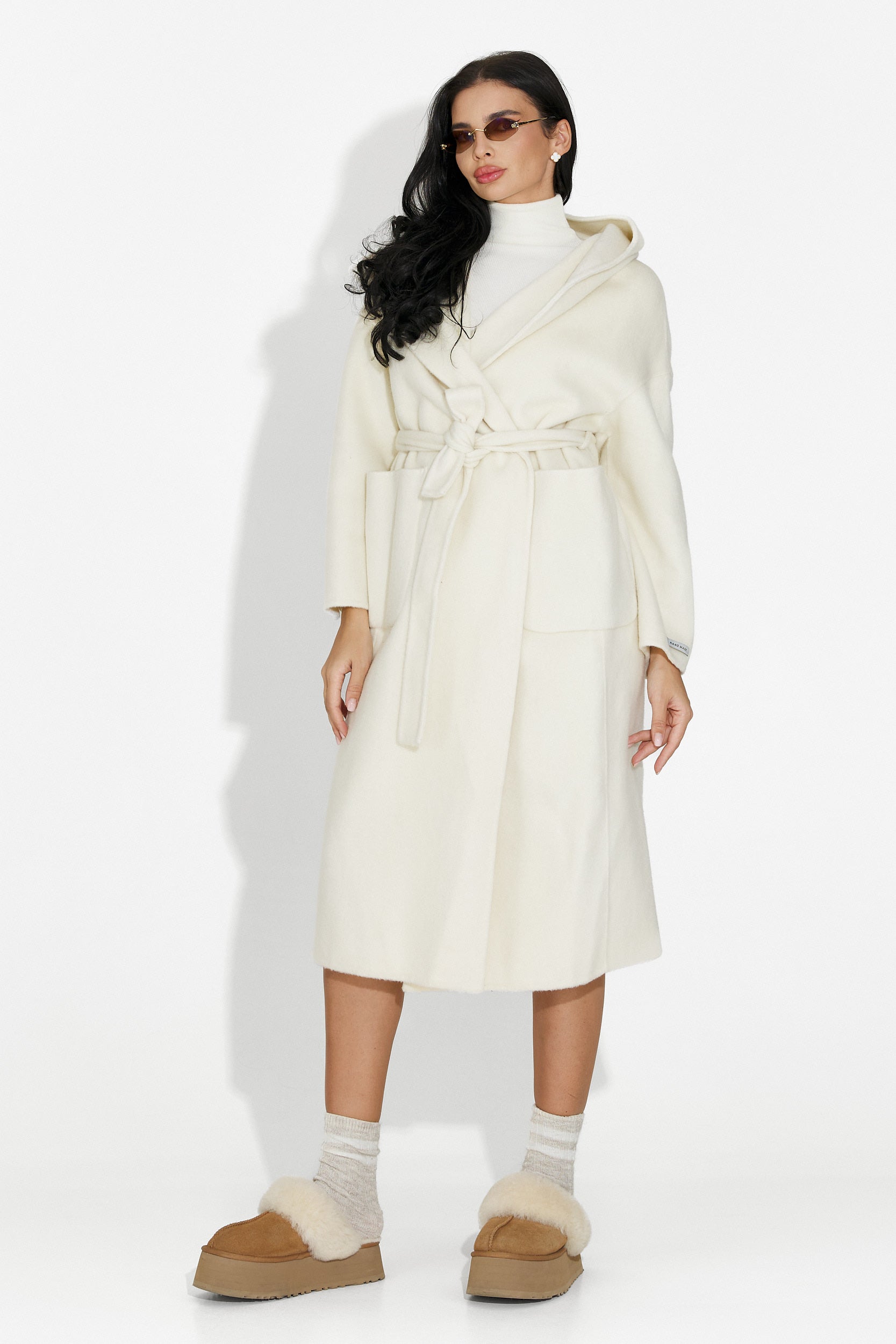 Елегантно бежово дамско палто от Carivana Bogas