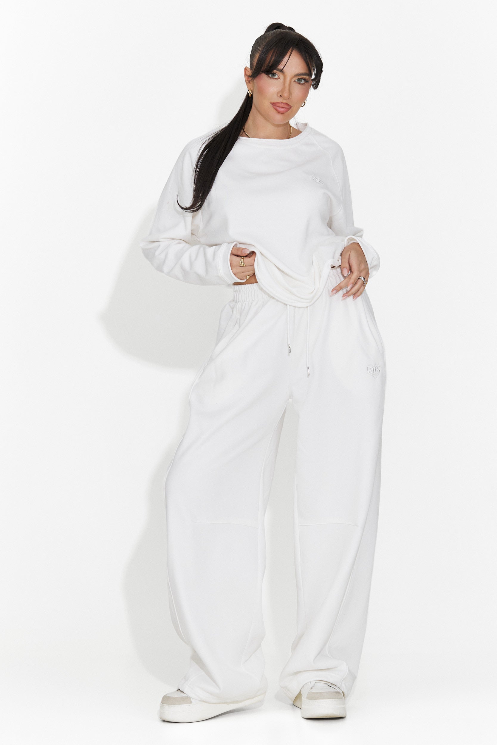 Бели дамски ежедневни панталони Romela Bogas