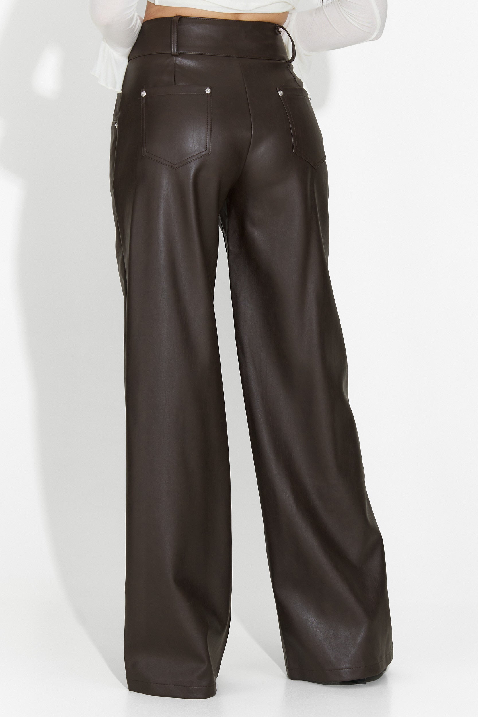 Елегантни дамски панталони в кафяво Clorina Bogas