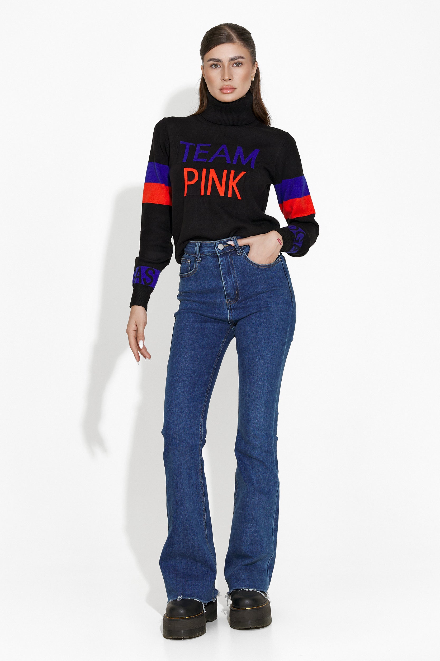 Дамски кежуал пуловер в черно Geana Bogas