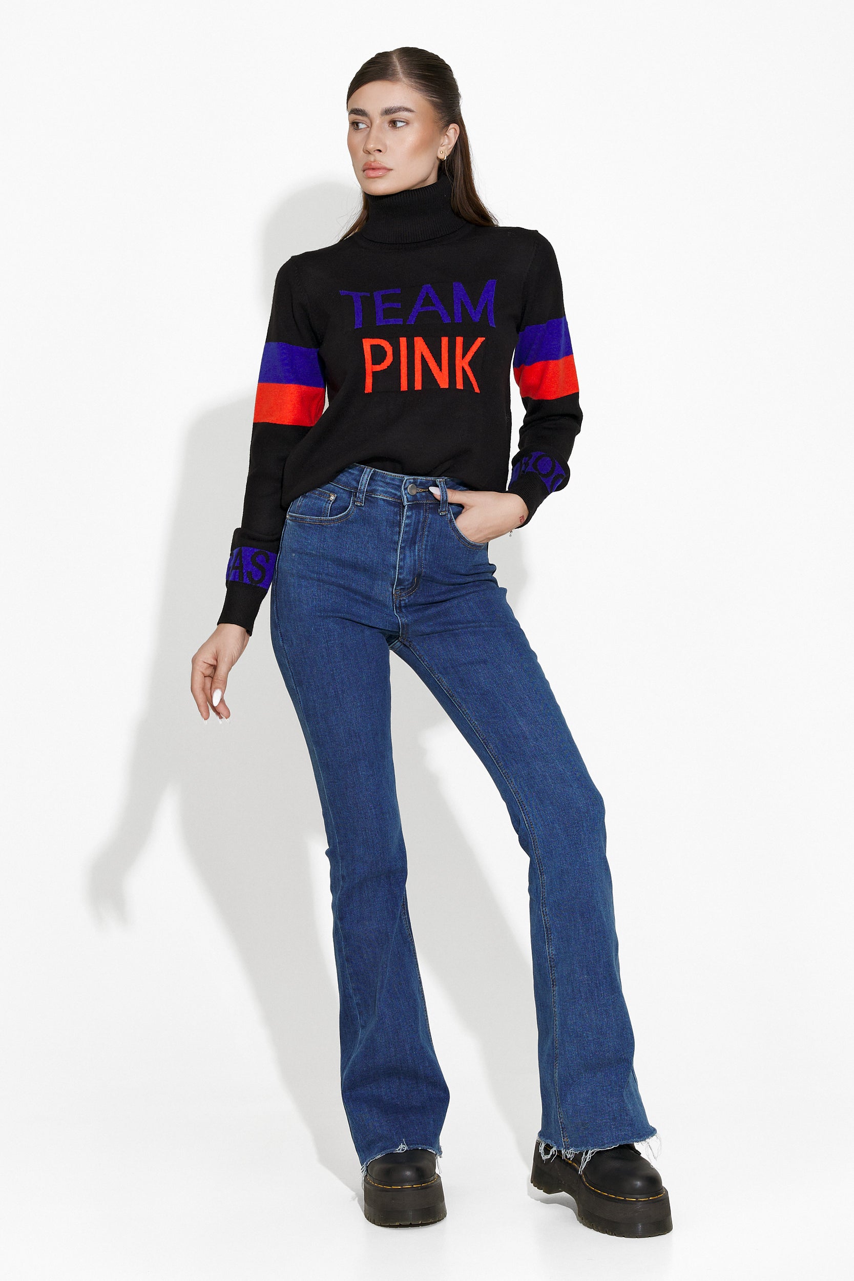 Дамски кежуал пуловер в черно Geana Bogas